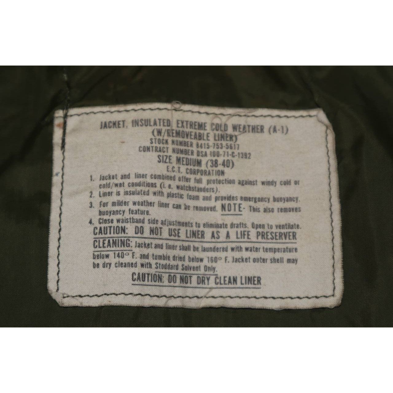 Vintage Vintage 1960s USN A-1 Extreme Cold Weather Jacket Size M Size US M / EU 48-50 / 2 - 3 Thumbnail