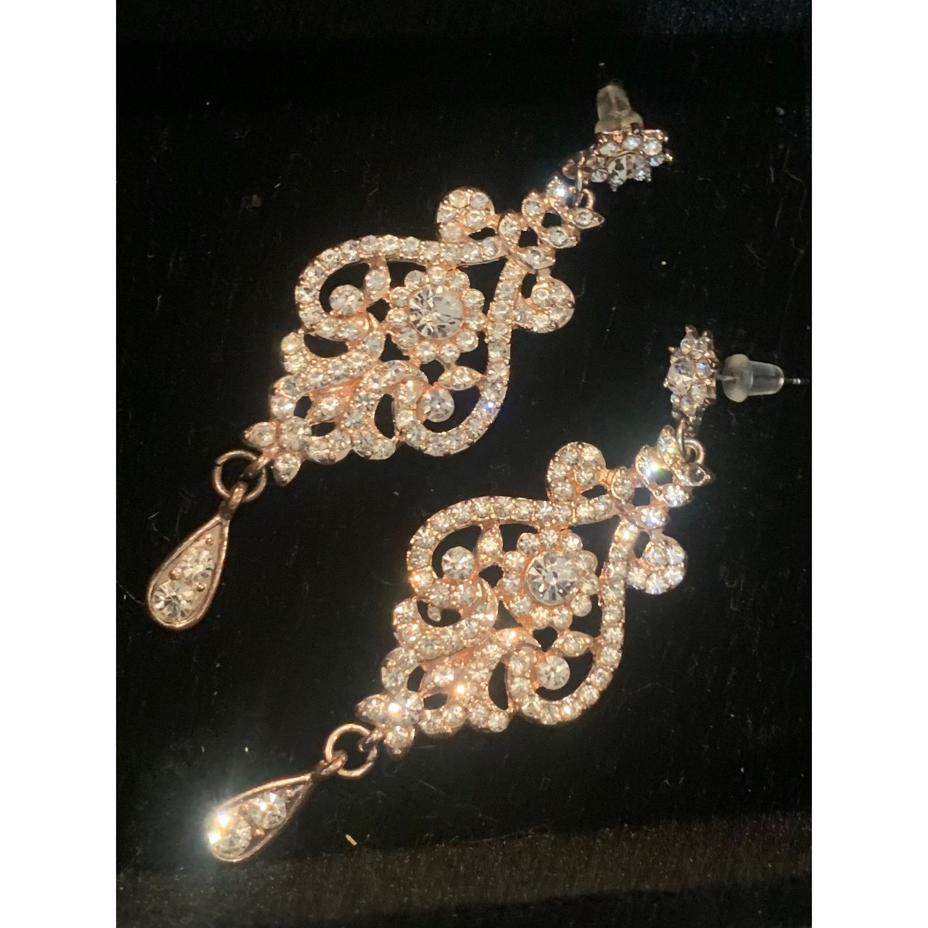 Other Gold-Tone Crystal Filigree Dangle Earrings With Teardrop Acc Size ONE SIZE - 1 Thumbnail
