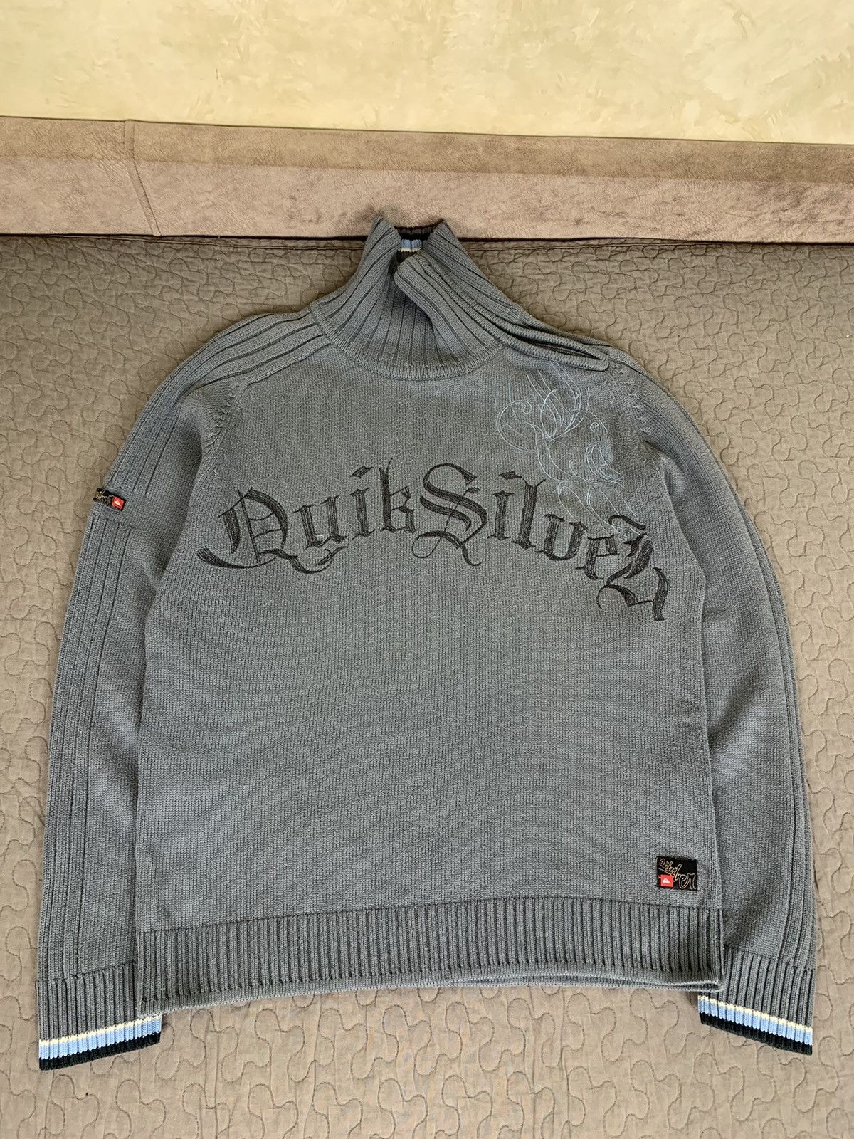 Quiksilver Vintage Quiksilver Big Logo Sweater Size US M / EU 48-50 / 2 - 1 Thumbnail