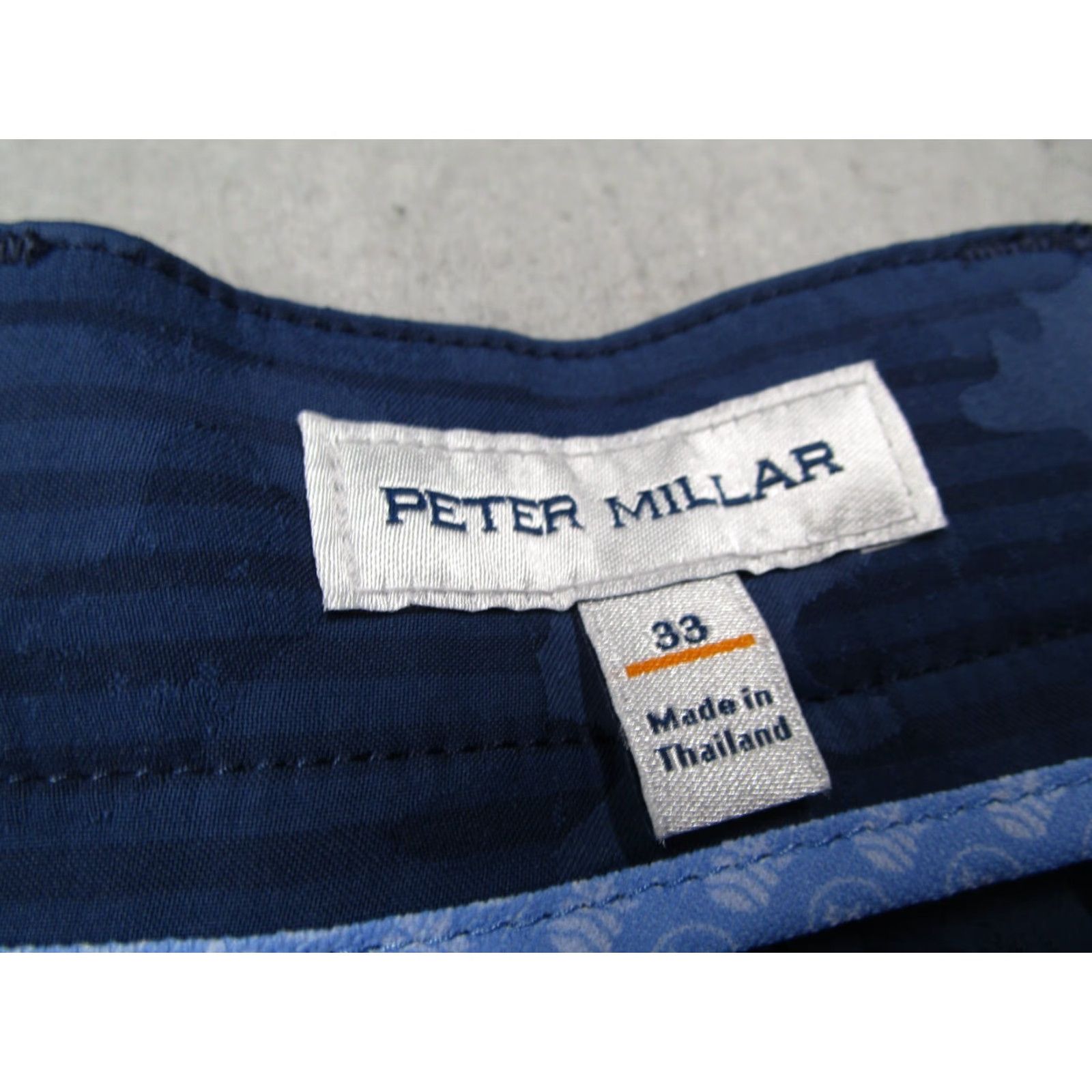 Peter Millar Peter Millar Shorts Mens 33 Blue Camo Shackleford Performance 10" Hybrid Golf Size US 33 - 2 Thumbnail