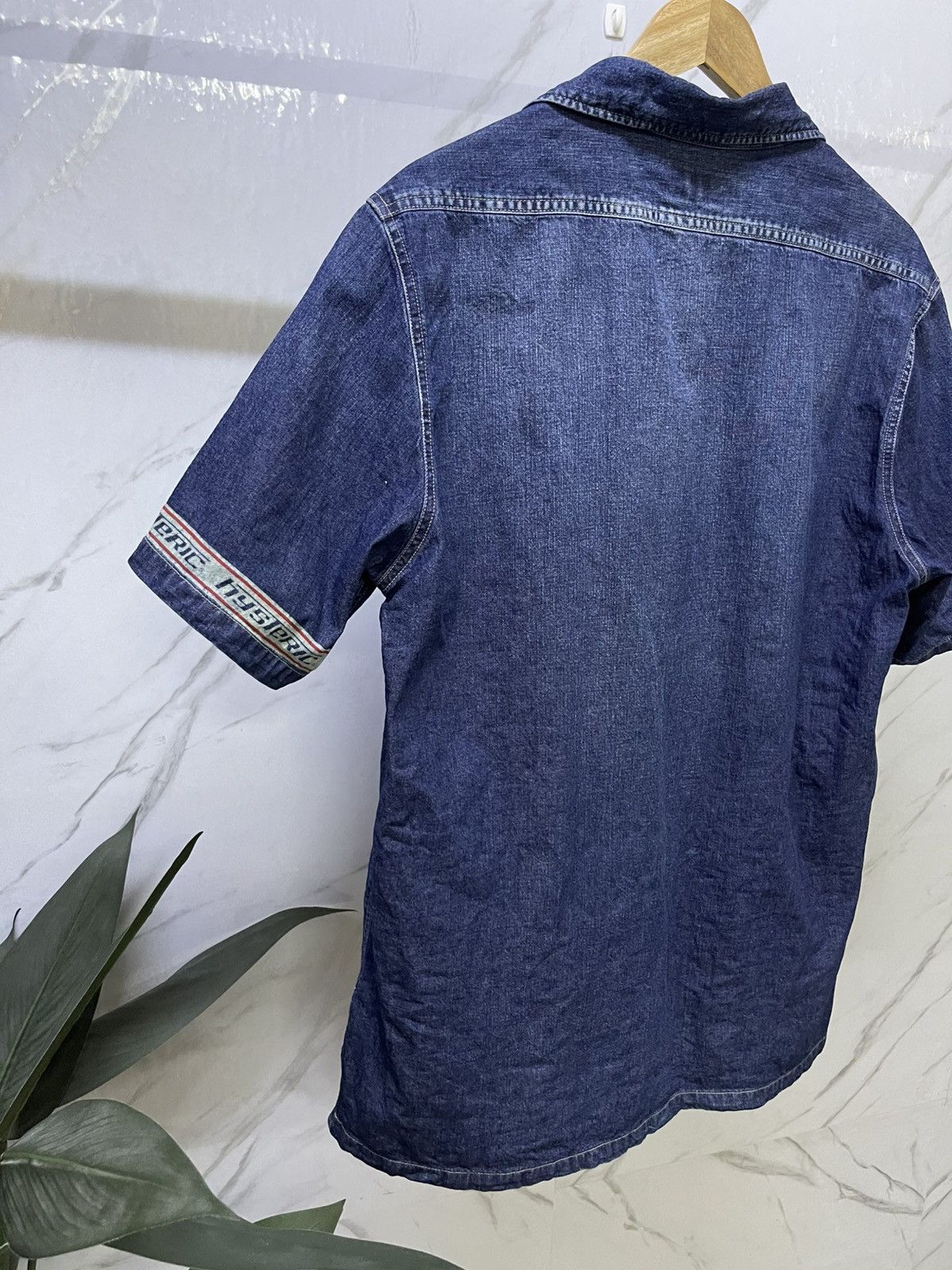Hysteric Glamour 🔥Hysteric Glamour🔥 Denim Short Sleeve Size US L / EU 52-54 / 3 - 9 Thumbnail