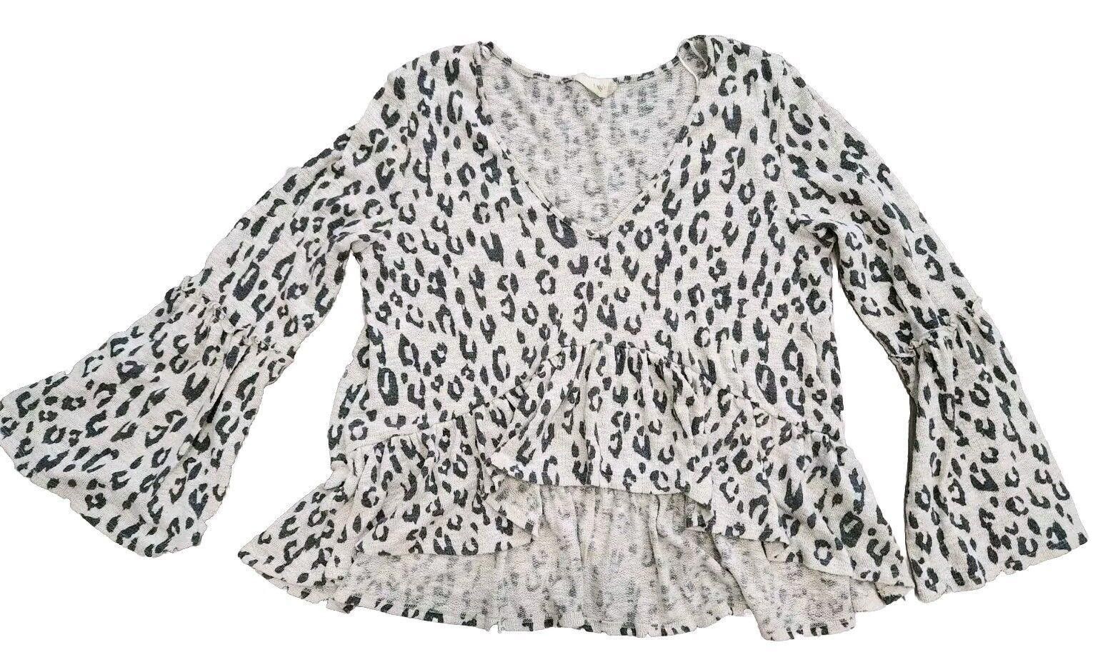 Designer Altar'd State Sweater Large Animal Print V Neck Bell Sleeves Size L / US 10 / IT 46 - 1 Thumbnail