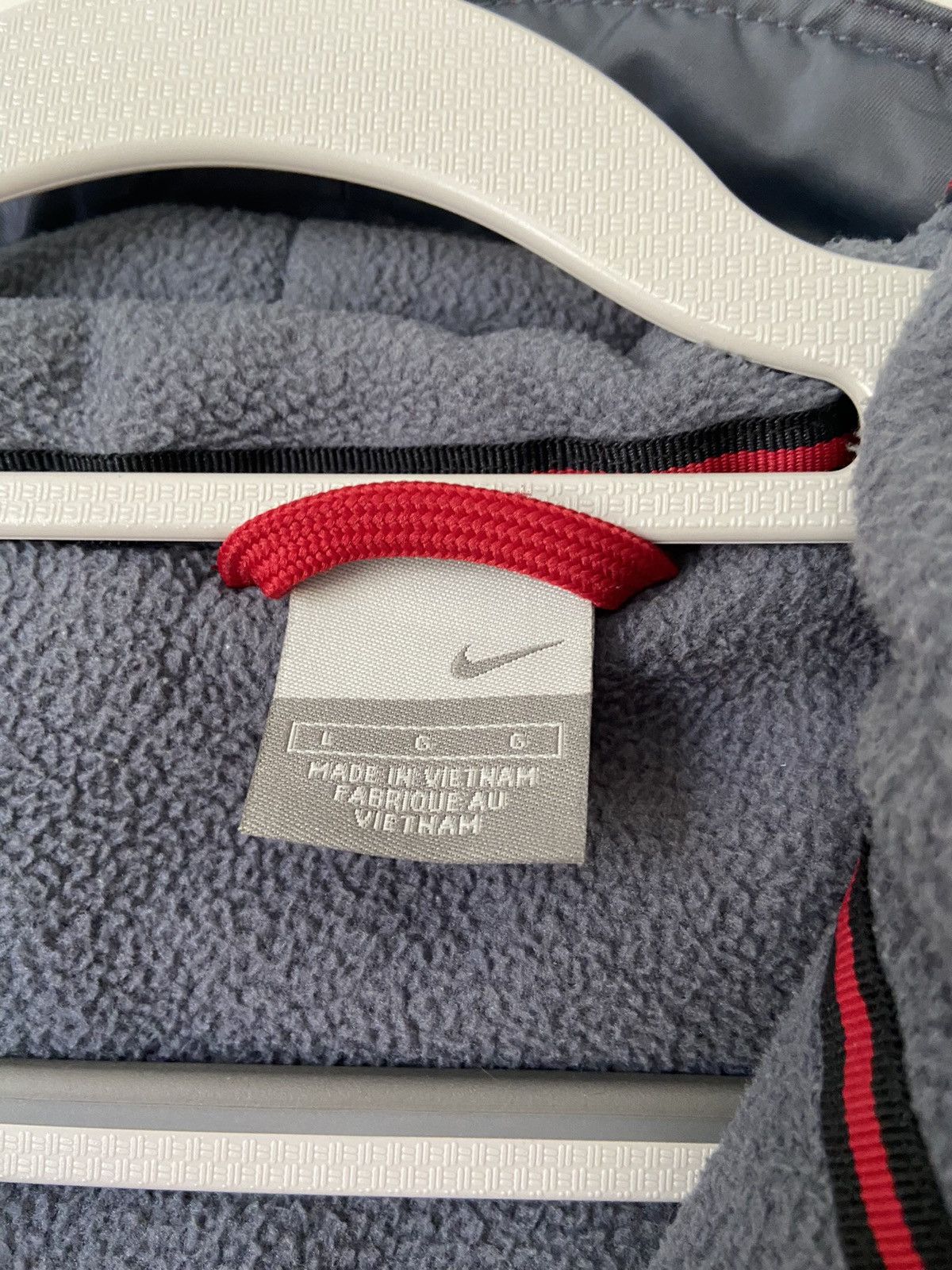 Nike × Vintage 2000s Nike Big Swoosh Stripe Heavy Jacket Size US L / EU 52-54 / 3 - 9 Thumbnail