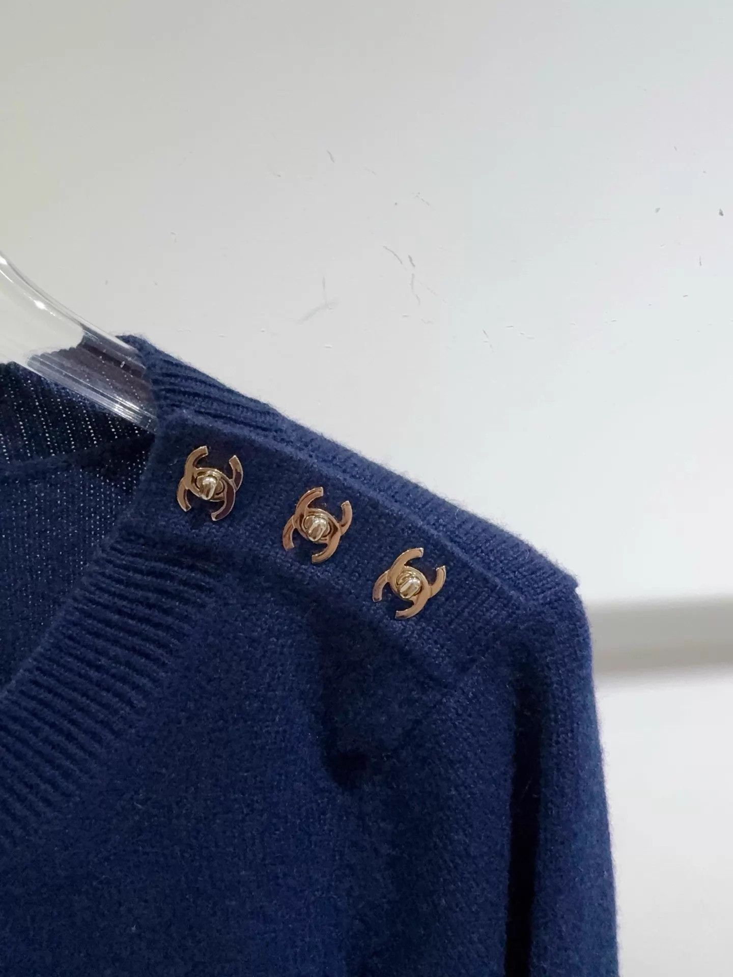 Chanel Chanel Navy Blue Knit Sweater Dress 34 CC Turnlock Size XS / US 0-2 / IT 36-38 - 2 Thumbnail