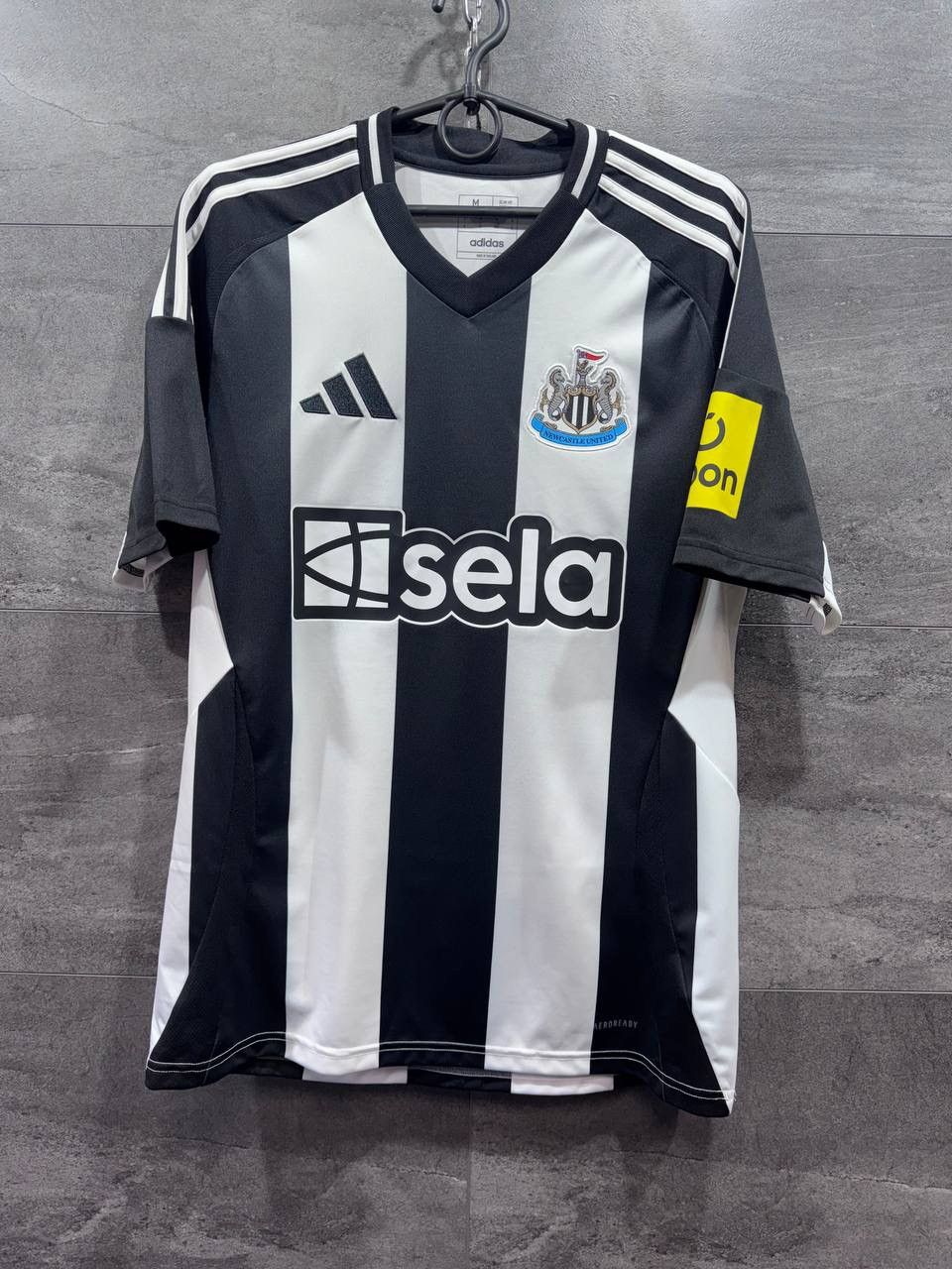 Adidas Adidas Newcastle United 2024/25 Home Soccer Jersey Shirt Size US M / EU 48-50 / 2 - 1 Thumbnail