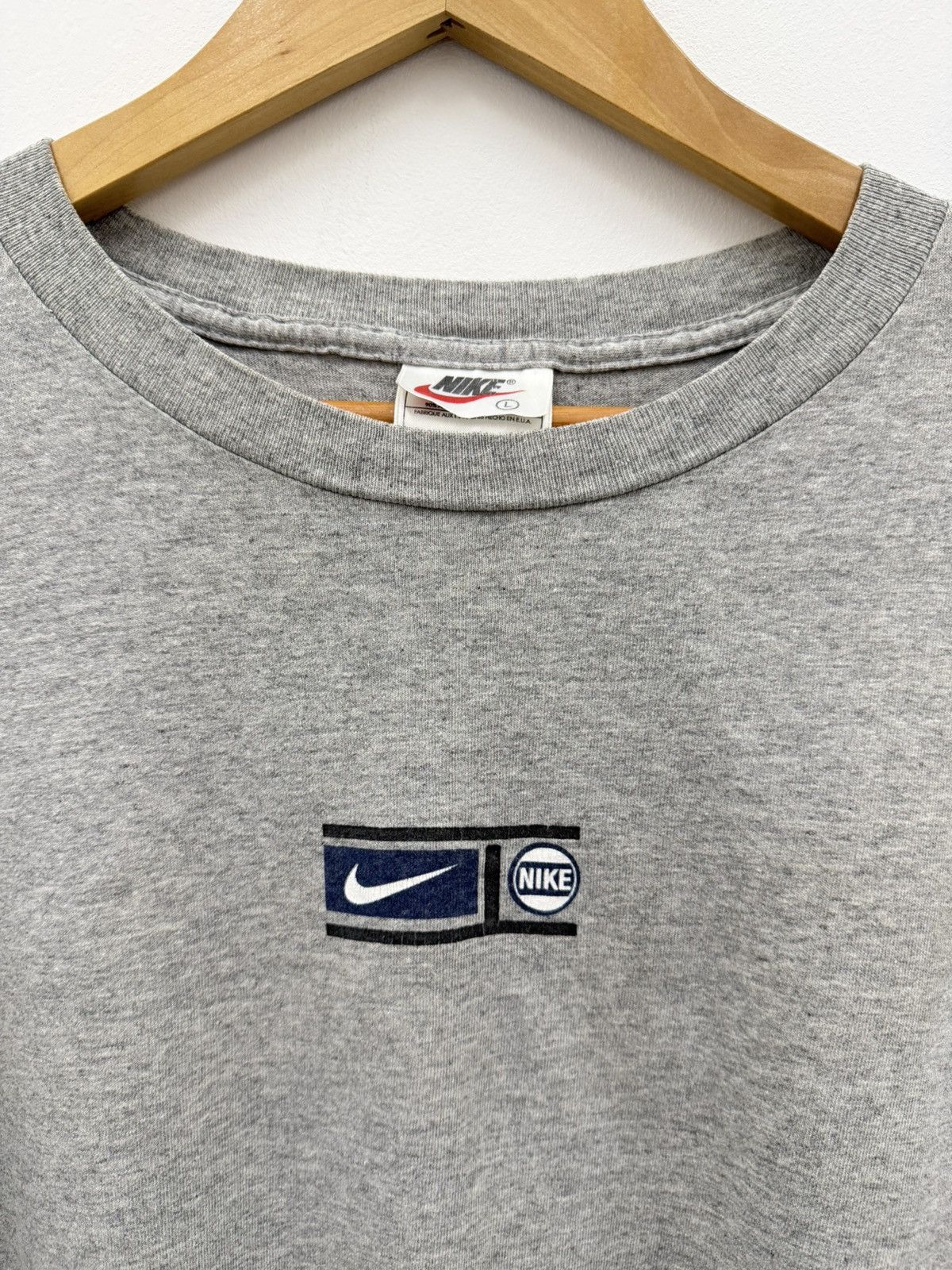 Nike Vintage Nike Swoosh Centre Logo Longsleeve Tee Size US L / EU 52-54 / 3 - 2 Thumbnail