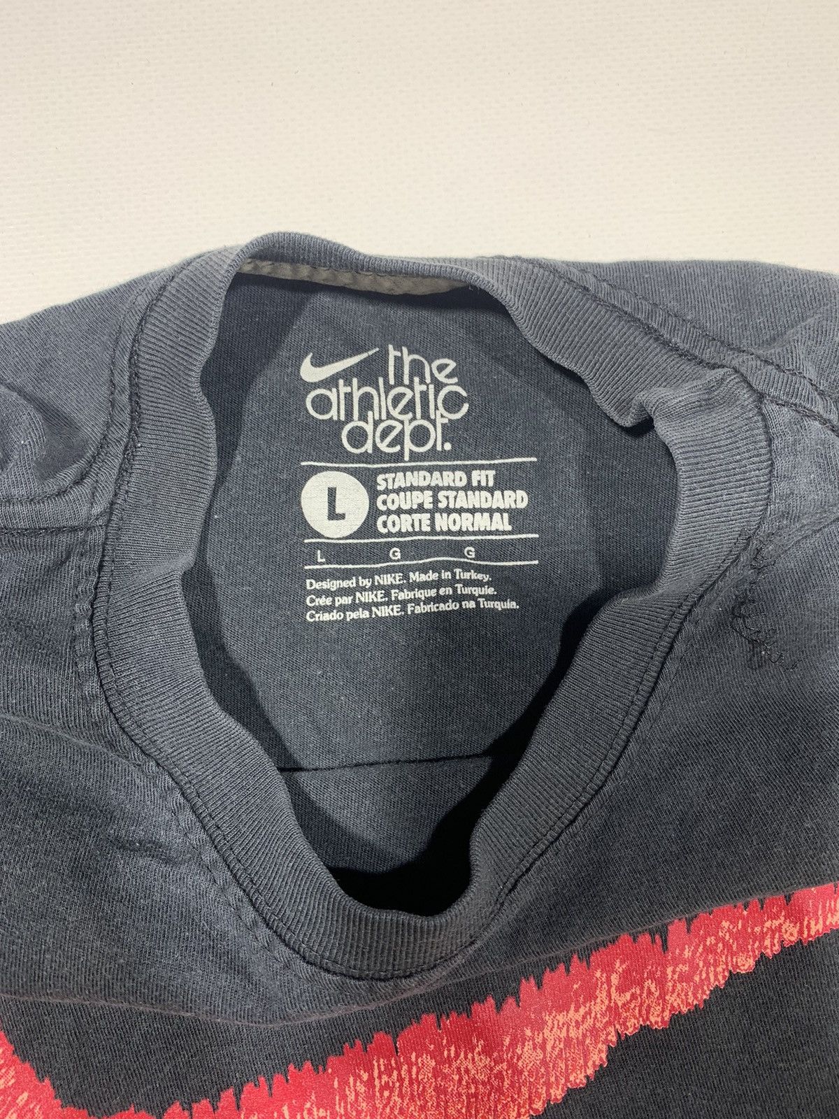 Nike × Vintage Nike Shirt Mens Black Red Logo Graphic Swoosh Check Workout Size US L / EU 52-54 / 3 - 3 Thumbnail