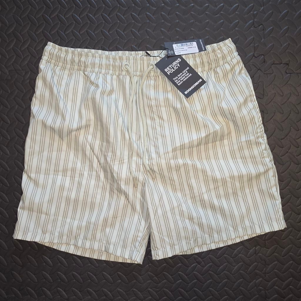 Boohoo Men's BoohooMAN Striped Swim Trunks M Light Green Beige Size US 34 / EU 50 - 4 Thumbnail