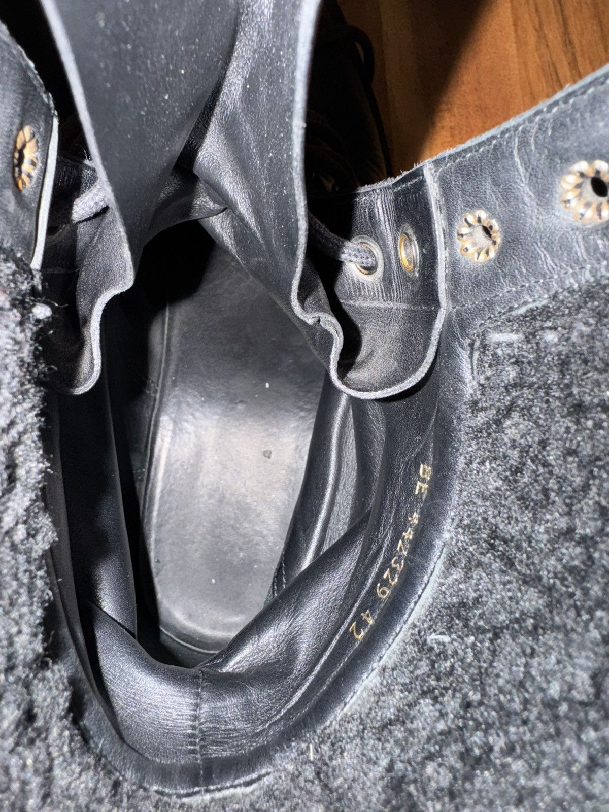 Saint Laurent Paris SAINT LAURENT PARIS SHEARLING TREKKER BOOT Size US 9 / EU 42 - 12 Thumbnail