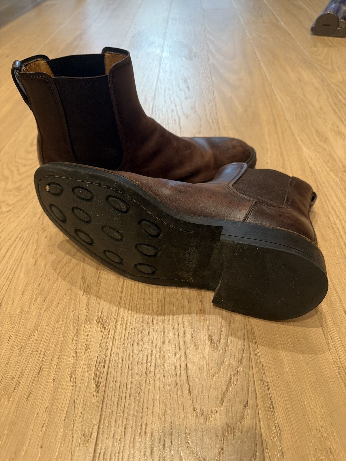 Tod's Tods Brown Calfskin Leather Chelsea Boot Size US 9.5 / EU 42-43 - 4 Thumbnail