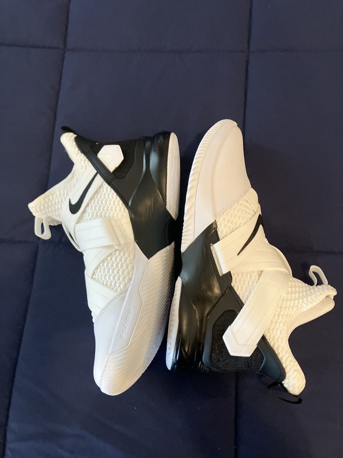 Other Nike LeBron Soldier XII TB Promo Size US 11 / EU 44 - 4 Thumbnail