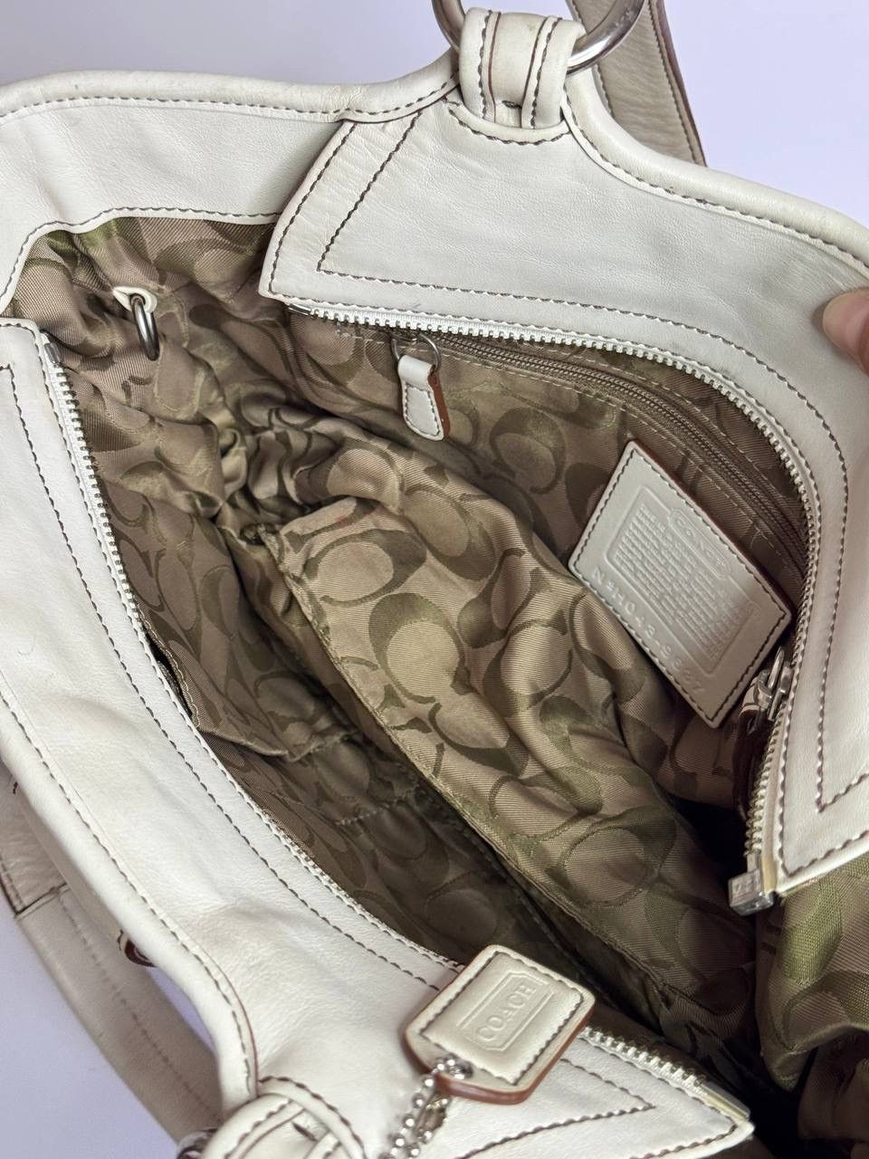 Coach Coach Y2K SoHo Buckle Flap White/Cream Leather Tote Size ONE SIZE - 11 Thumbnail