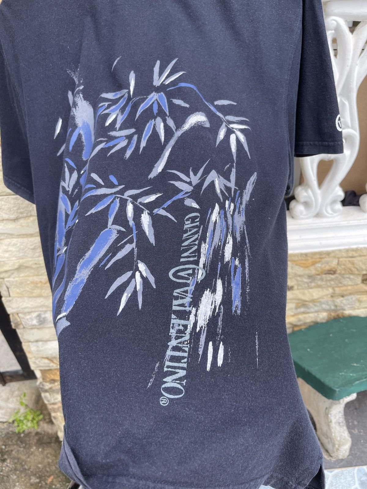 Gianni Valentino Last Drop🔥Rare‼️Vtg Sun Faded GIANNI VALENTINO Art T Shirt Size US M / EU 48-50 / 2 - 8 Thumbnail
