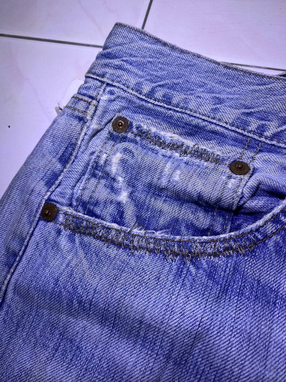 Polo Ralph Lauren polo jeans ralph lauren light wash denim nice design Size US 36 / EU 52 - 7 Thumbnail
