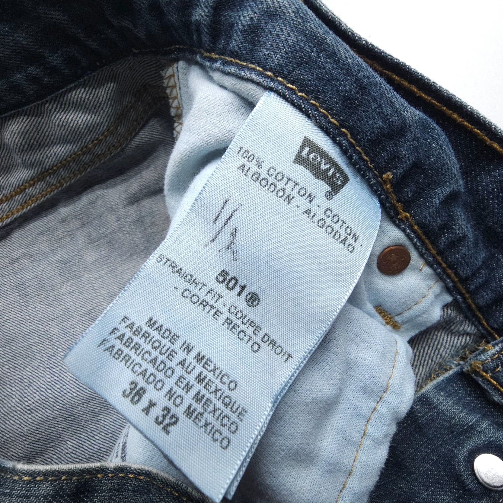 Levi's Levi's 501 Jeans 32 Regular Dark Wash Button Fly 5-Pocket Denim Blue Mens Vintage: No, 501 Model, Y2K Theme Size US 32 / EU 48 - 4 Thumbnail