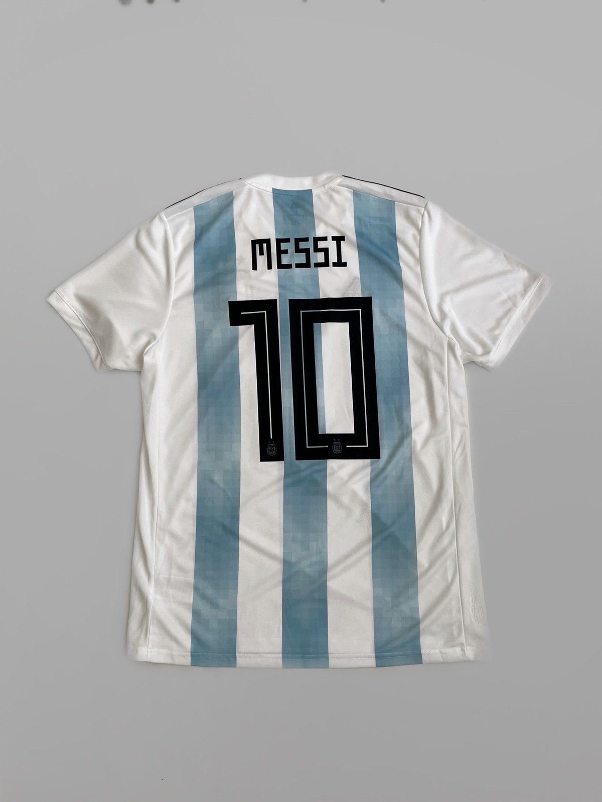 Adidas ARGENTINA ADIDAS 2018 WC FOOTBALL HOME JERSEY #10 MESSI Size US L / EU 52-54 / 3 - 2 Thumbnail
