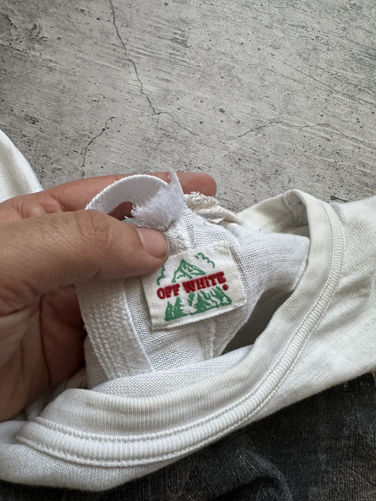 Off-White Off-White Caravaggio Sample Vintage T Shirt Size US M / EU 48-50 / 2 - 13 Thumbnail