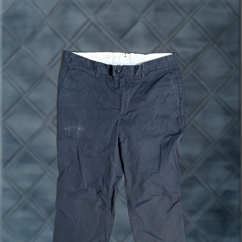 Calvin Klein Calvin Klein Men's Slim Chino Pants 32x30 Blue Navy Distres Stretch Flat Front Straight 30 In Inseam Regular Size 32 Size US 32 / EU 48 - 1 Thumbnail