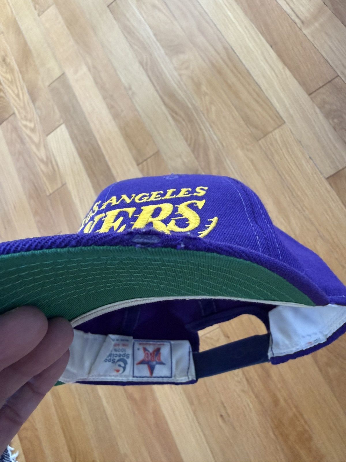 Sports Specialties Vintage Sports Specialities Lakers Hat Size ONE SIZE - 7 Thumbnail
