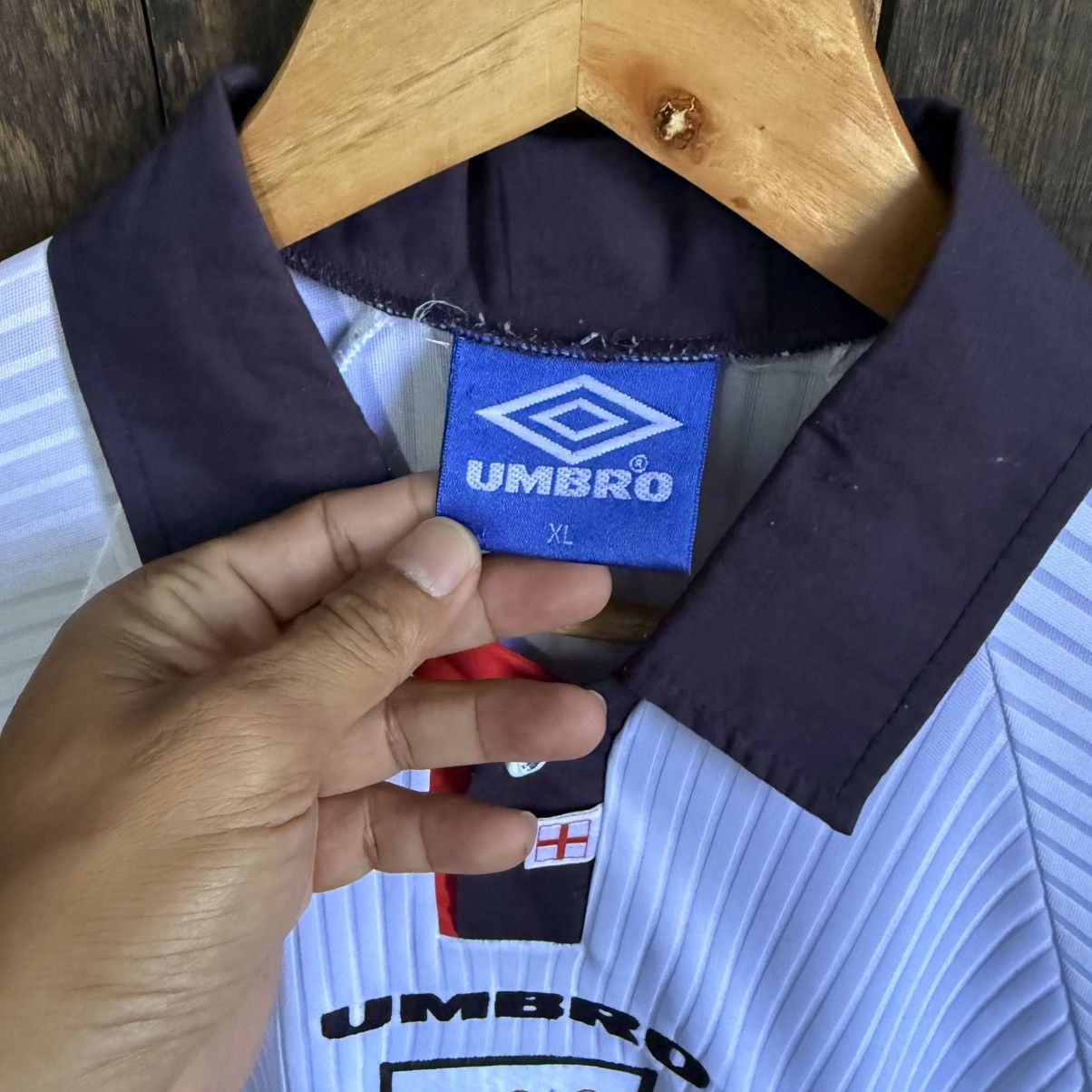 Umbro Vintage England 1998 Home Jersey (beckham) Size US XL / EU 56 / 4 - 3 Thumbnail