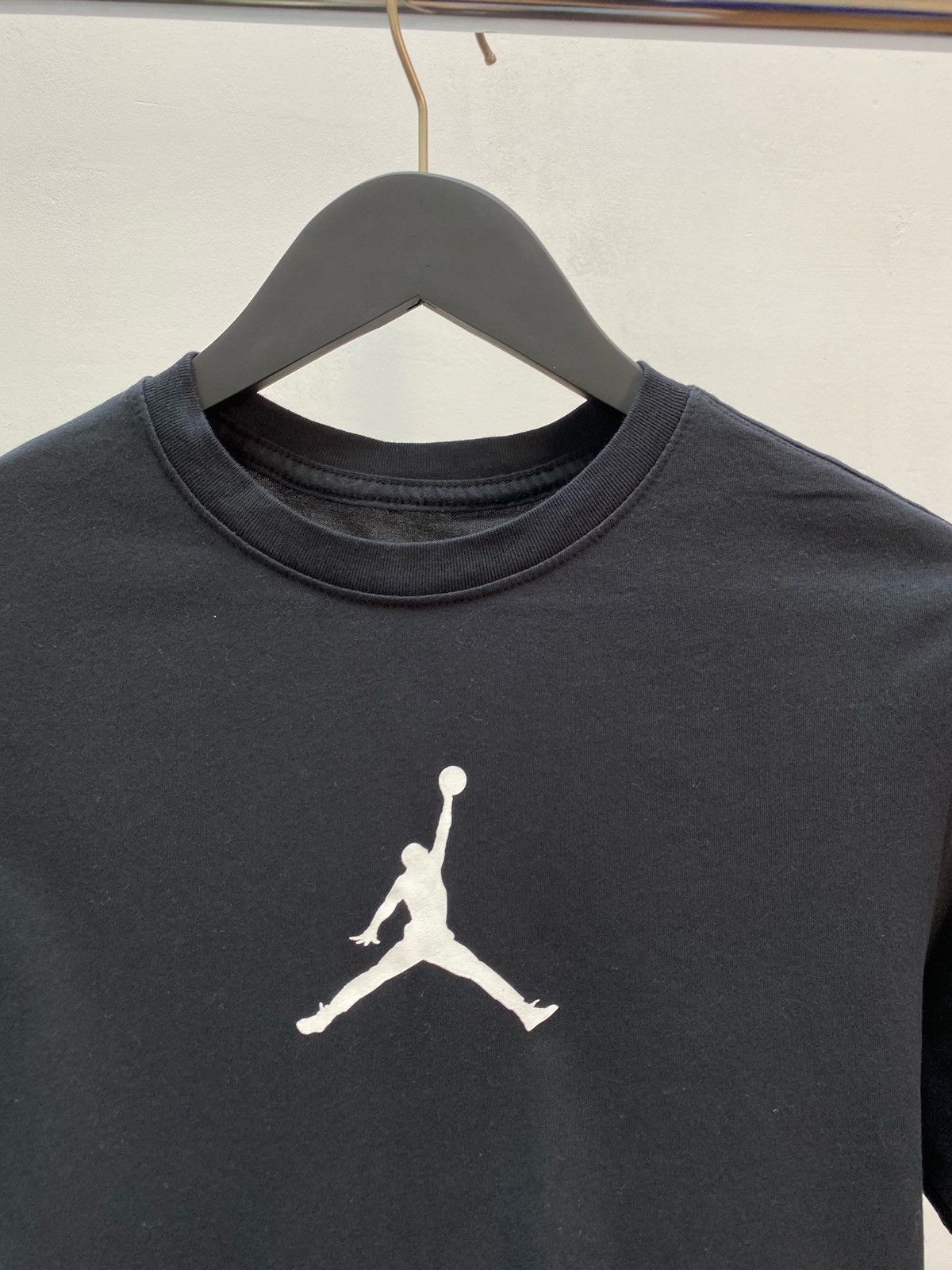 Jordan Brand × Vintage Air Jordan Center Logo Jumpman T-Shirt Nike Size US XS / EU 42 / 0 - 4 Thumbnail