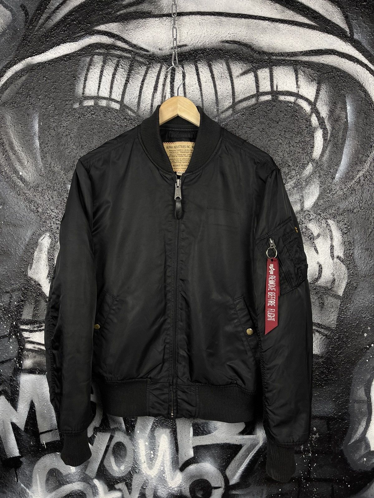 Alpha Industries × Vintage Alpha Industries MA-1 Bomber Jacket Men’s Size M Size US M / EU 48-50 / 2 - 3 Thumbnail