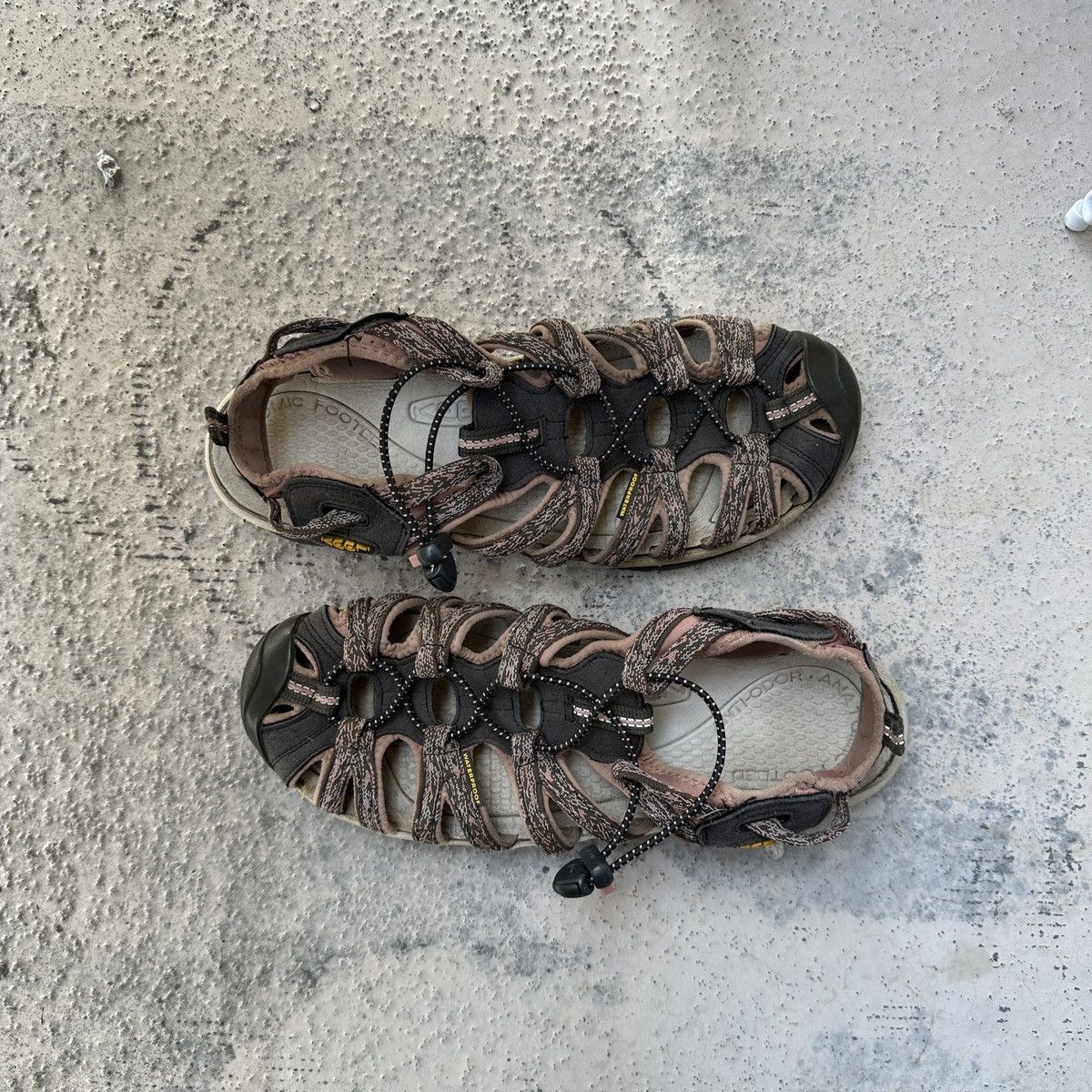KEEN Keens Whisper Sandal in Brown/Pink Women’s size 11 Size US 11 / IT 41 - 3 Thumbnail