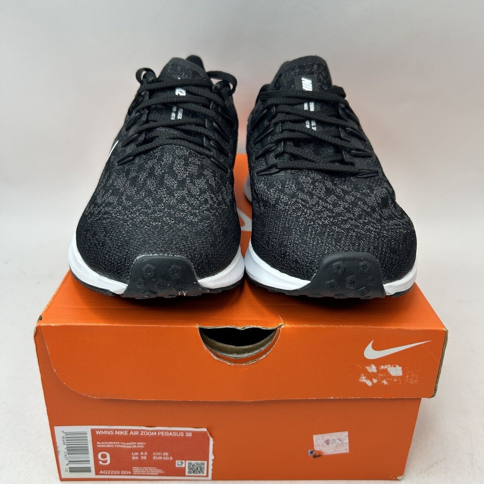 Nike Nike Air Zoom Pegasus 36 WMNS “Black White” 2024 Size US 9 / IT 39 - 2 Thumbnail