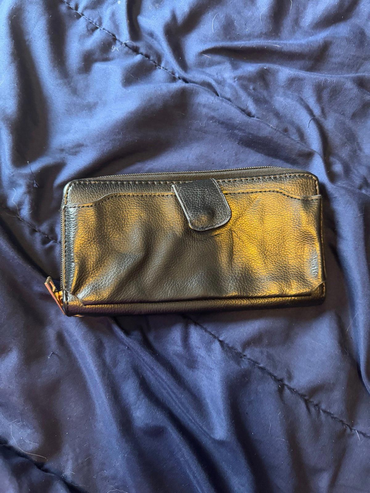 Designer Black Leather Cell Phone Wallet Size ONE SIZE - 1 Thumbnail