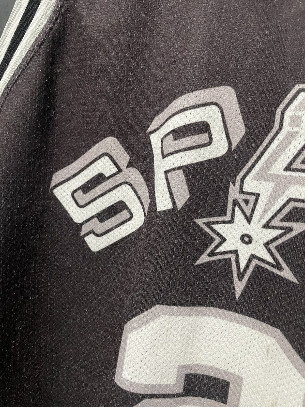 Champion × NBA × Vintage Vintage 1998 San Antonio Spurs Dunkan 21 Champion Jersey Kit Size US XL / EU 56 / 4 - 6 Thumbnail