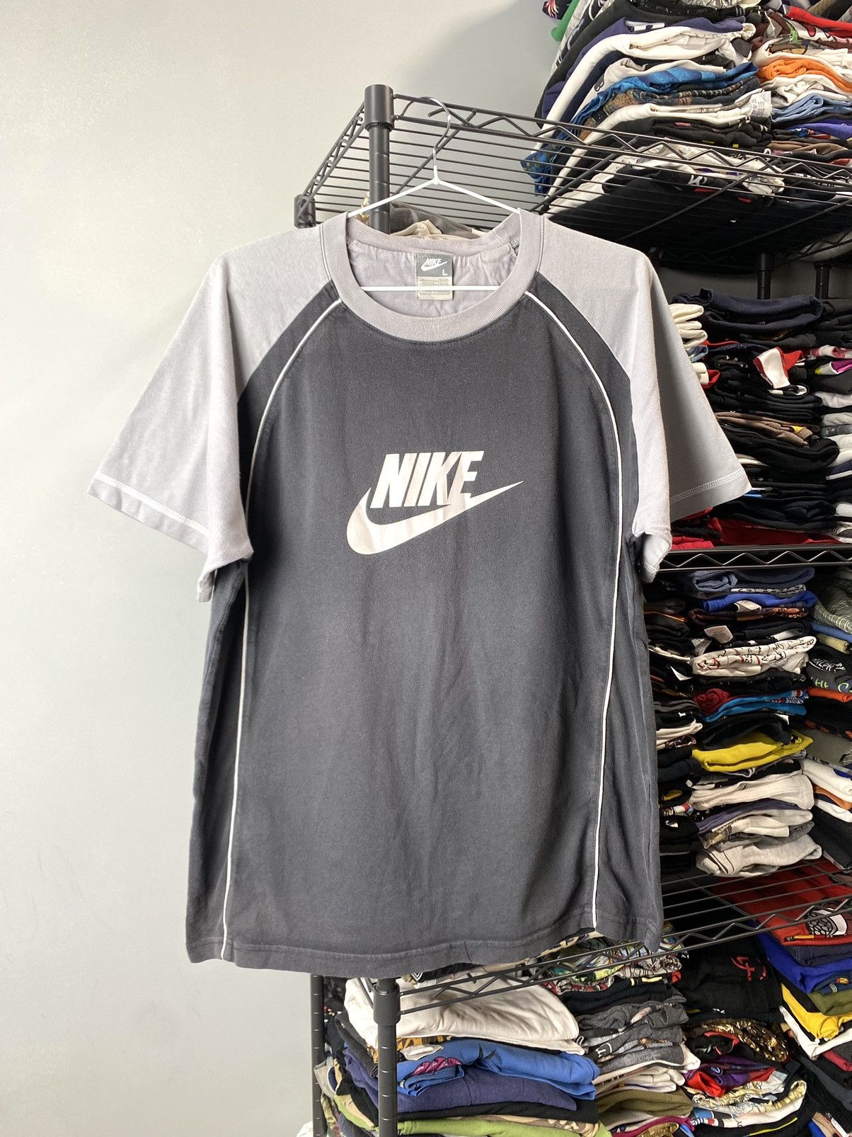 Nike Vintage 1990’s Nike T Shirt Big Logo Hype Size US L / EU 52-54 / 3 - 1 Thumbnail