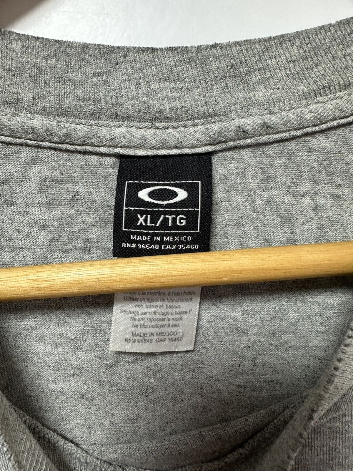 Oakley Vintage StreetWear Oakley t shirt Surf Size US XL / EU 56 / 4 - 4 Thumbnail
