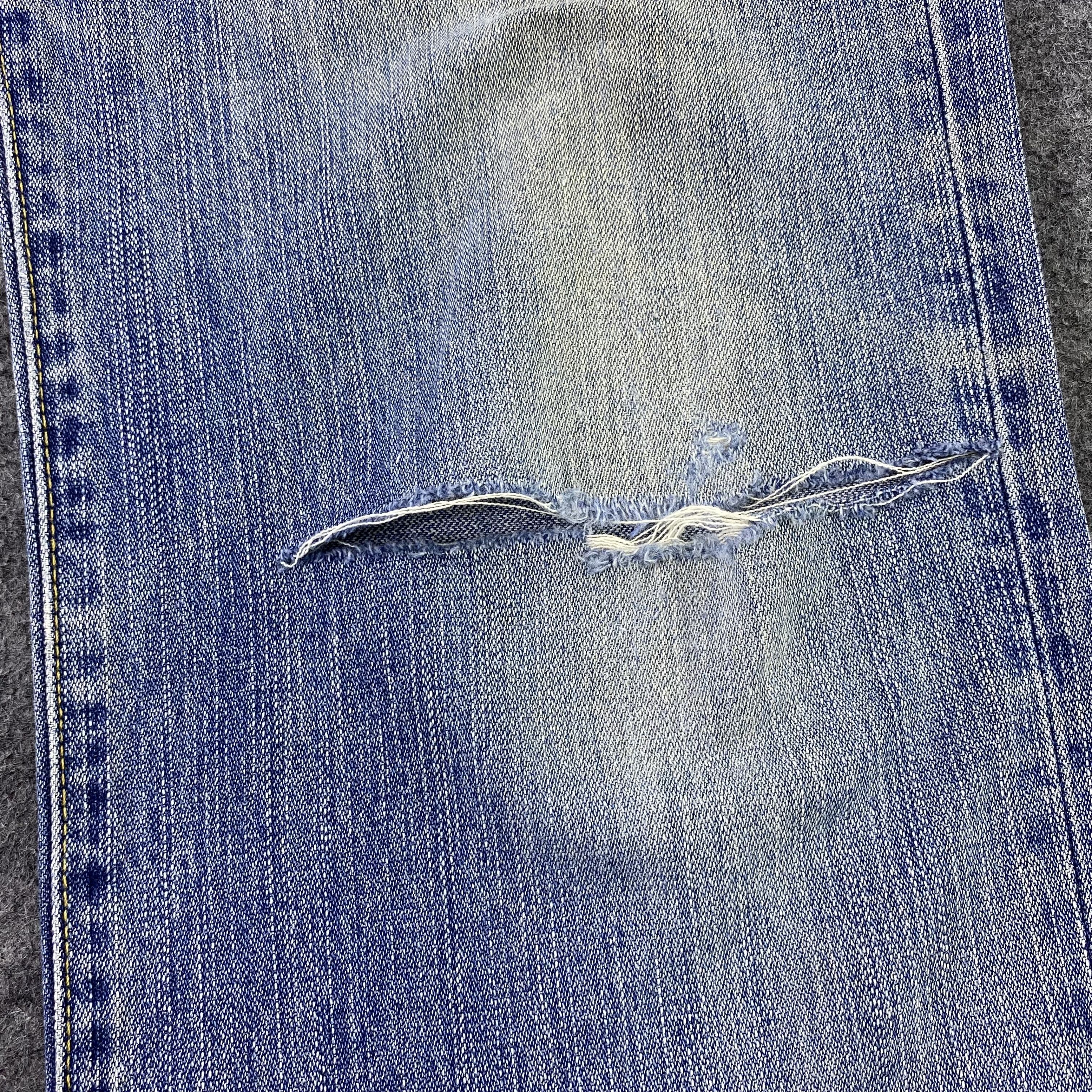 Vintage × Wrangler Vintage Wrangler Distress Blube Wash Jeans - J1149 Size US 35 - 7 Thumbnail