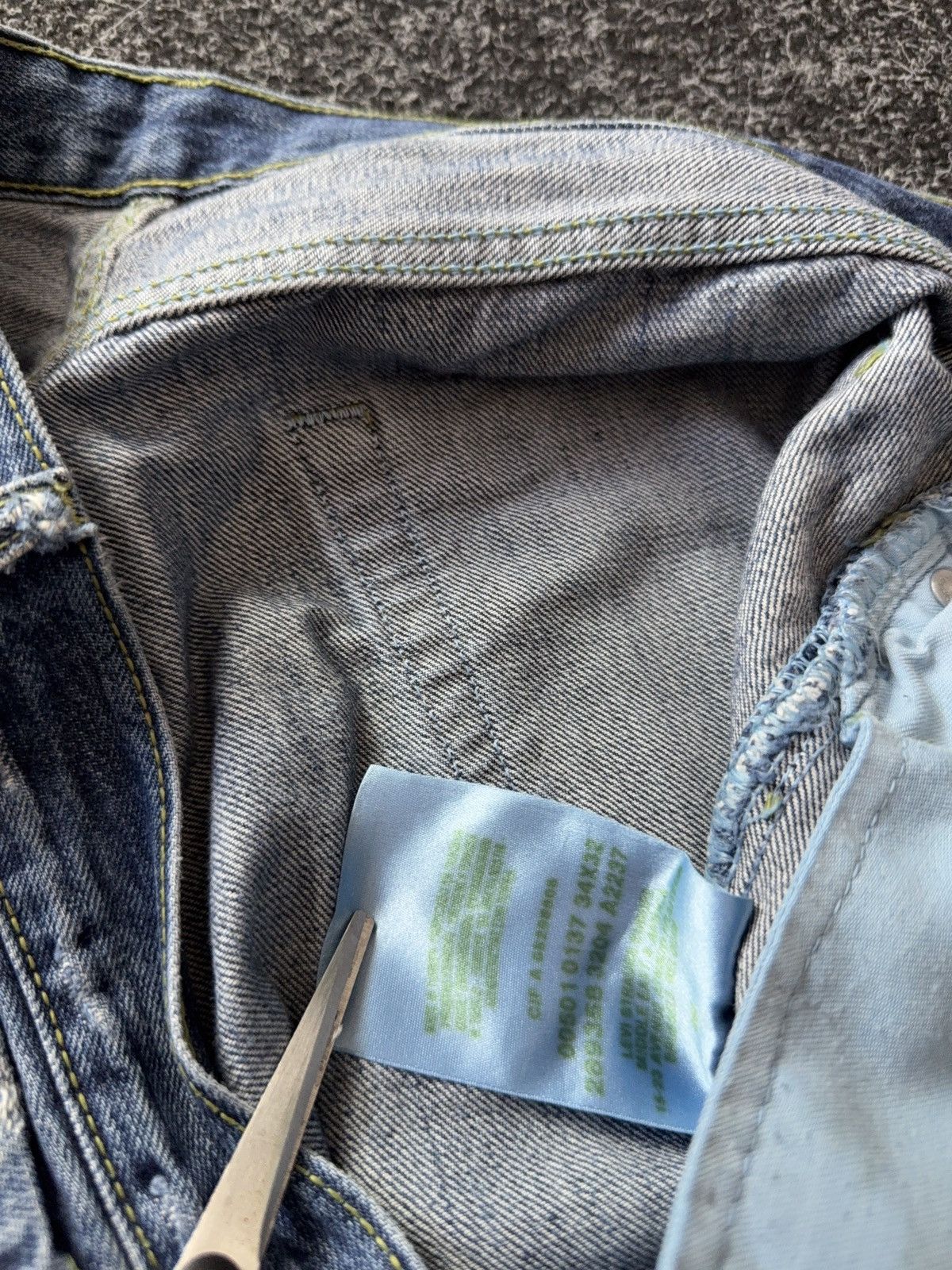 Levi's 00s Y2K Levis 501 Distressed Denim Jeans Vintage Wash Grunge Size US 34 / EU 50 - 10 Thumbnail