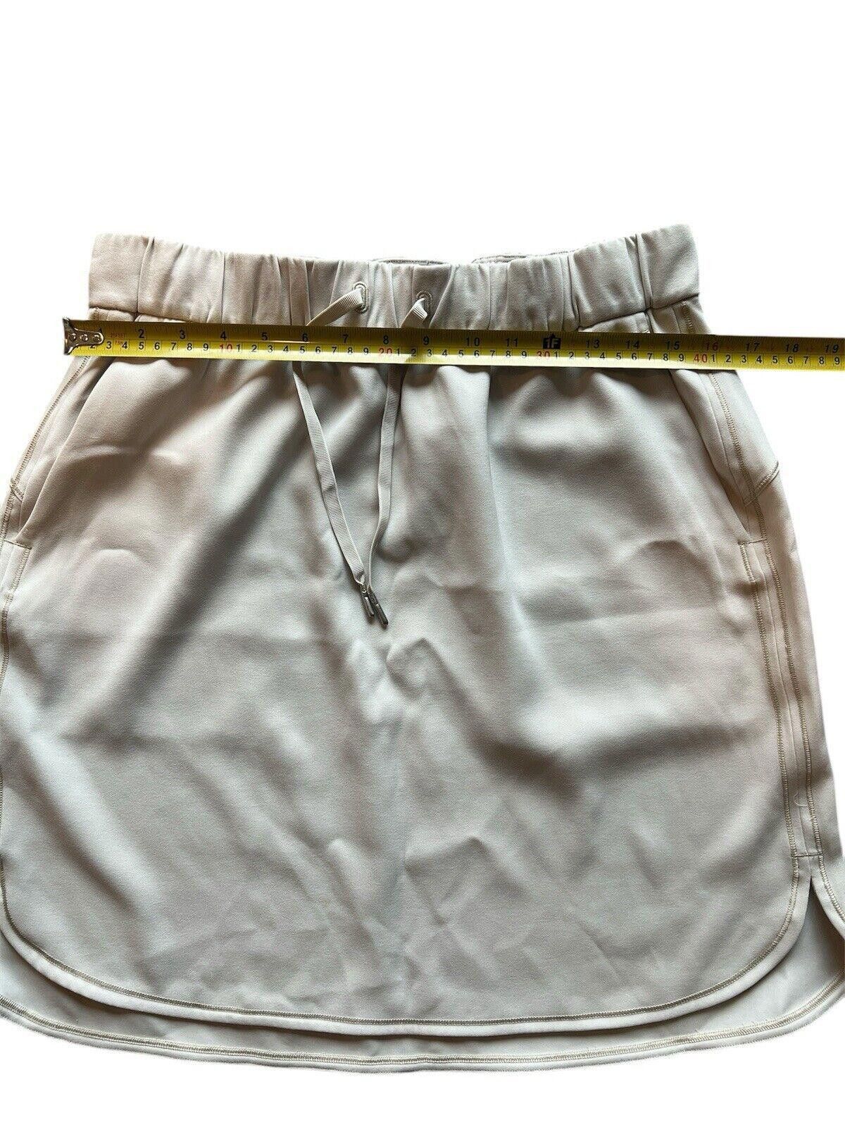 Designer Lululemon On The Fly Skirt *Woven Silverstone Sz 10 Size 32" / US 10 / IT 46 - 5 Thumbnail