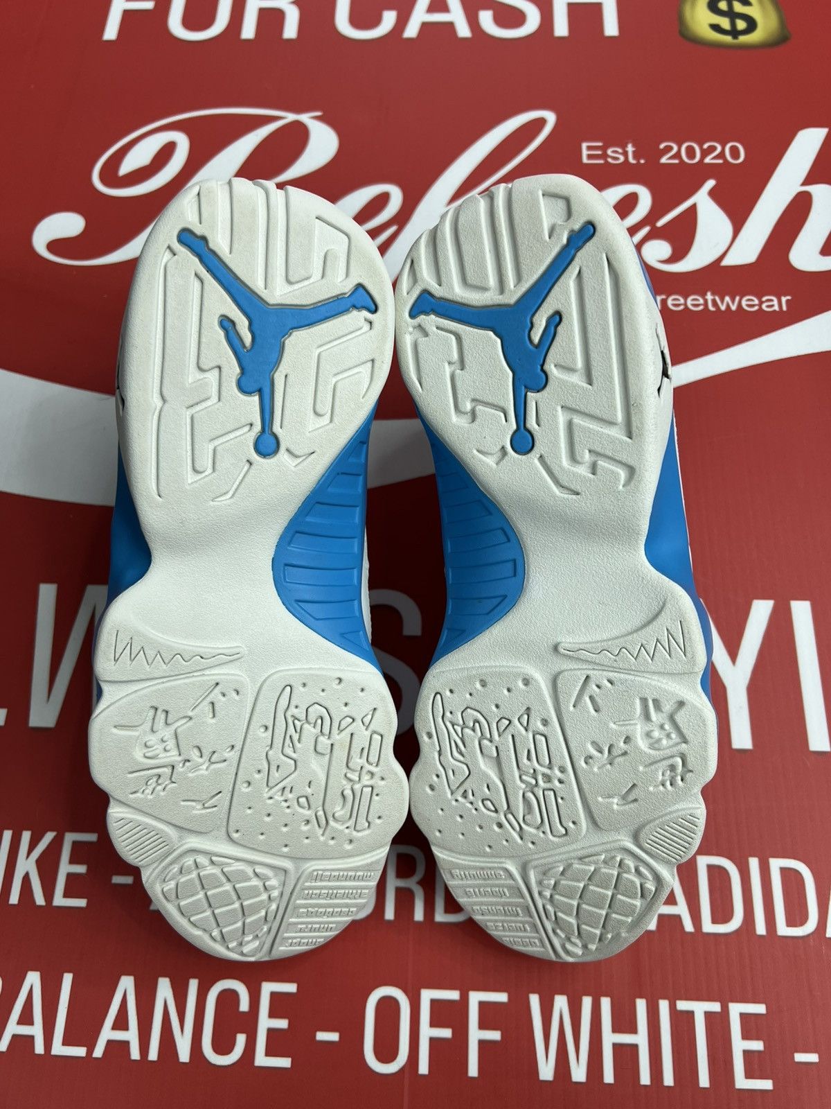Jordan Brand Air Jordan 9 Retro Powder Blue Size 9 (FQ8992-101) Size US 9 / EU 42 - 6 Thumbnail