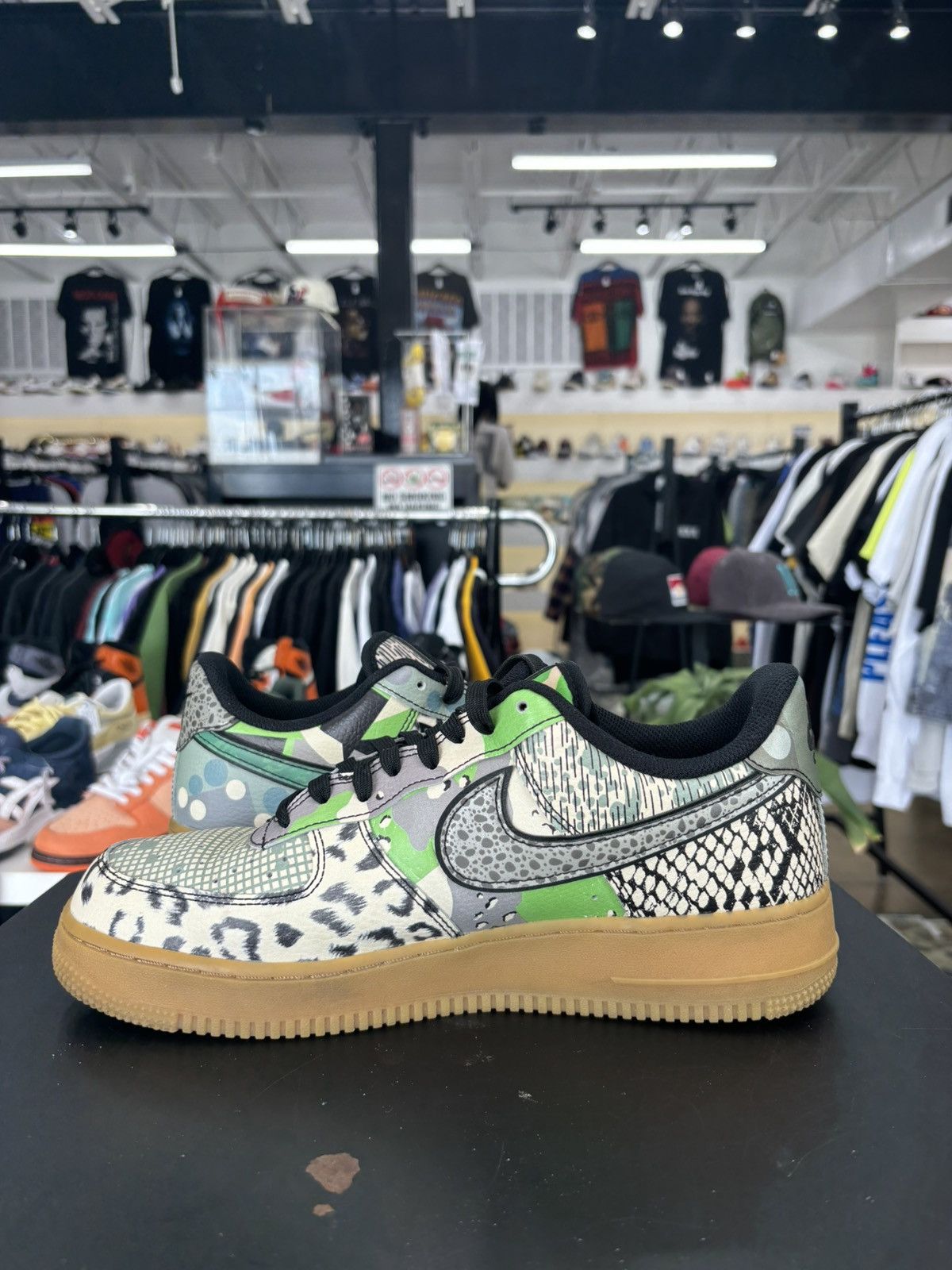 Nike Nike Air Force 1 City of Dreams Sz. 10 (2020) Size US 10 / EU 43 - 4 Thumbnail