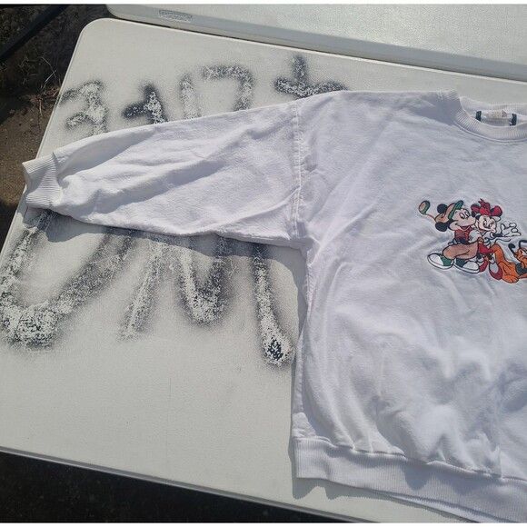 Disney Vtg Disney Store Mickey and Friends Golf sweatshirt Pluto Size US L / EU 52-54 / 3 - 4 Thumbnail