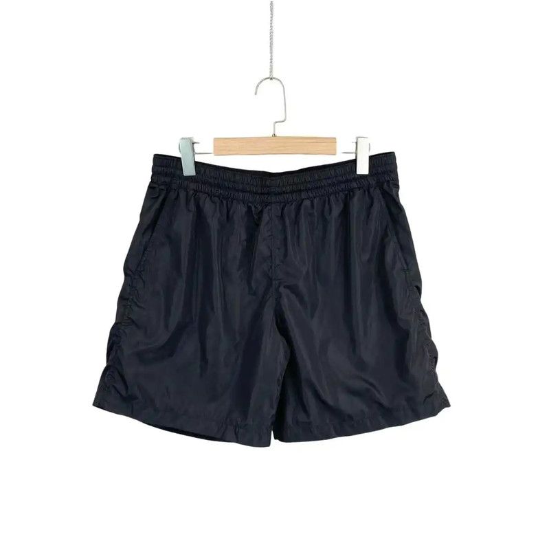 Louis Vuitton Louis Vuitton Black Nylon Ladies Shorts 0089 Size 30" / US 8 / IT 44 - 1 Thumbnail