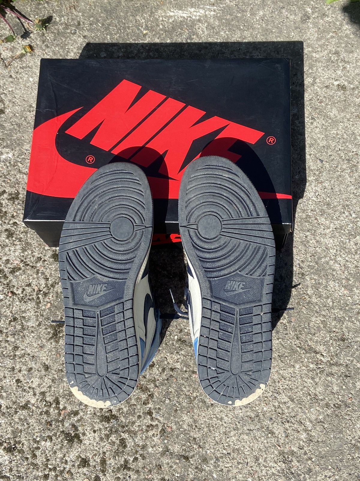 Jordan Brand Jordan 1 Obsidian Size US 10.5 / EU 43-44 - 5 Thumbnail