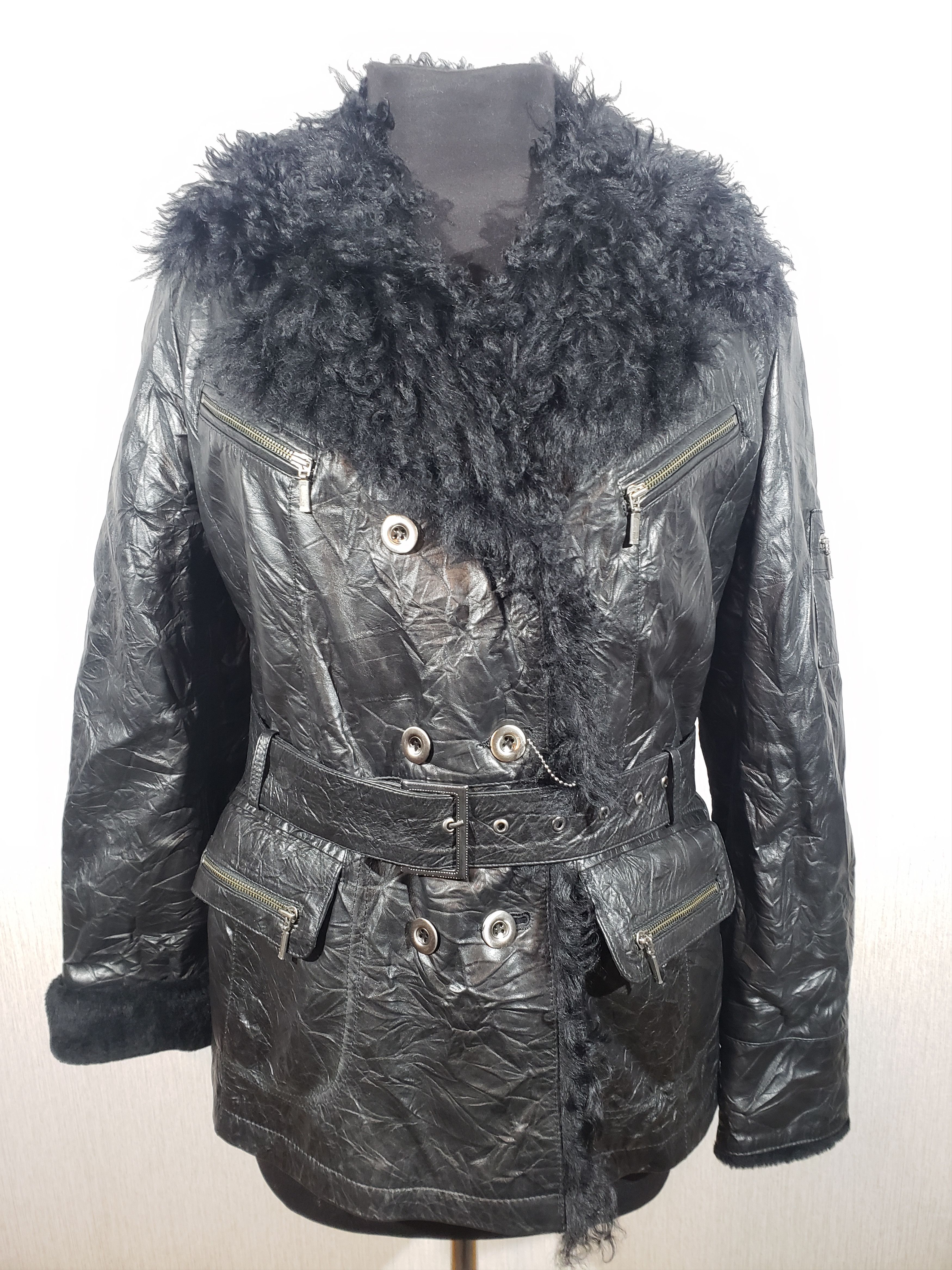 Other Wonderful women's sheepskin coat with genuine fur. Size L / US 10 / IT 46 - 1 Thumbnail
