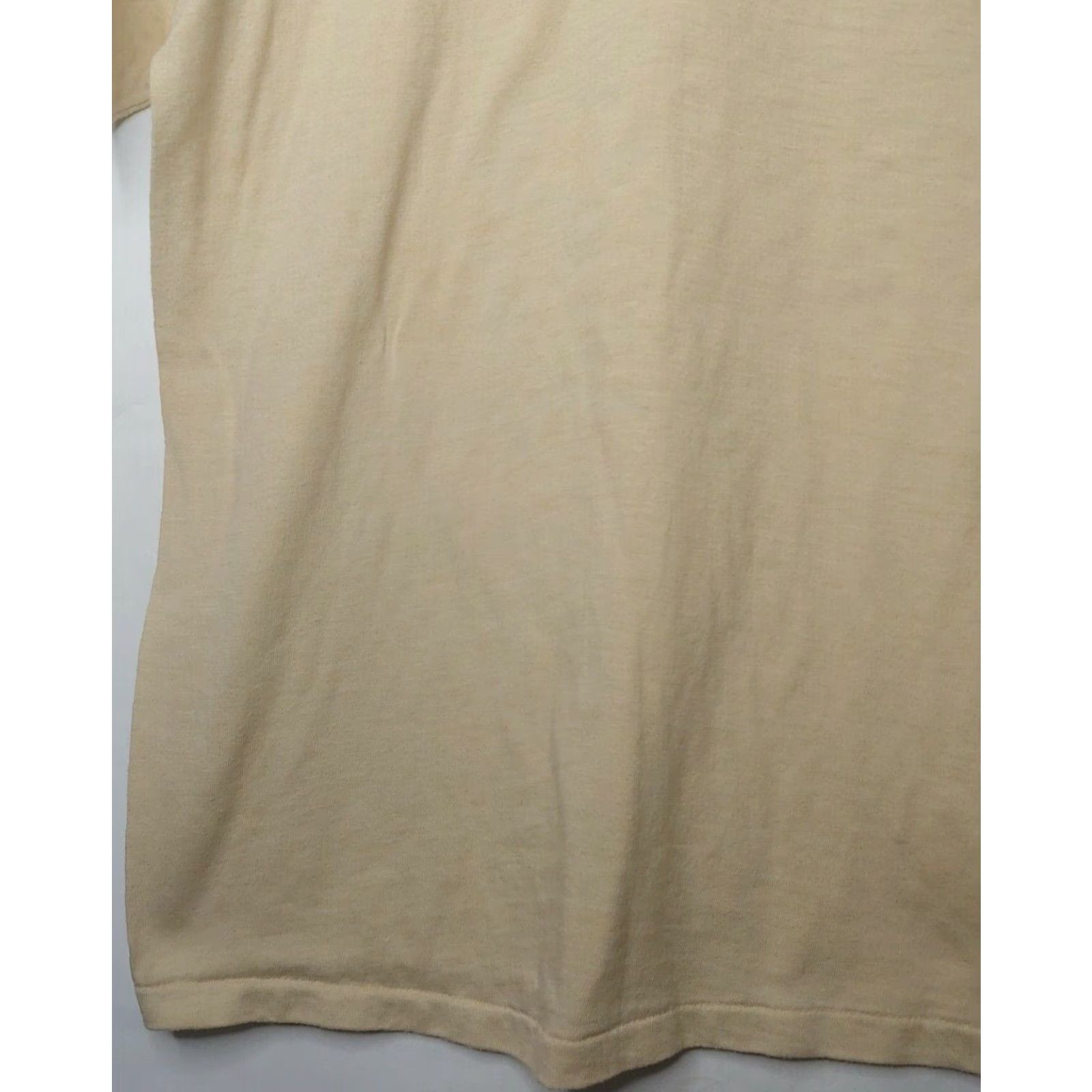 Vintage VINTAGE Hunter T Shirt Single Stitch Tan Deer Smoking Hunting Camp Funny Graphic Shirt Mens L Beige Size US L / EU 52-54 / 3 - 7 Thumbnail