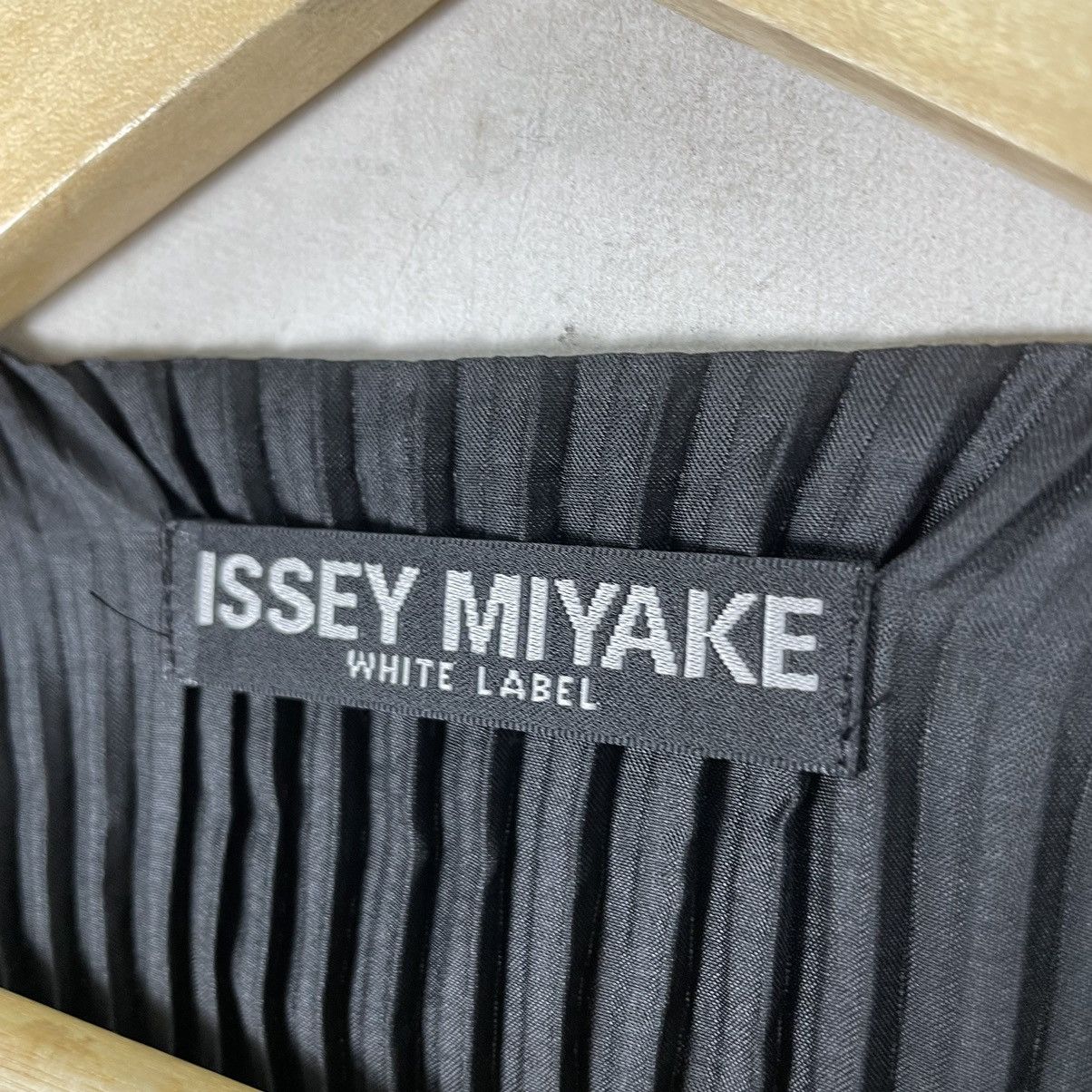 Issey Miyake 🌟ISSEY MIYAKE WHITE LABEL PLEATS VEST Size US M / EU 48-50 / 2 - 10 Thumbnail