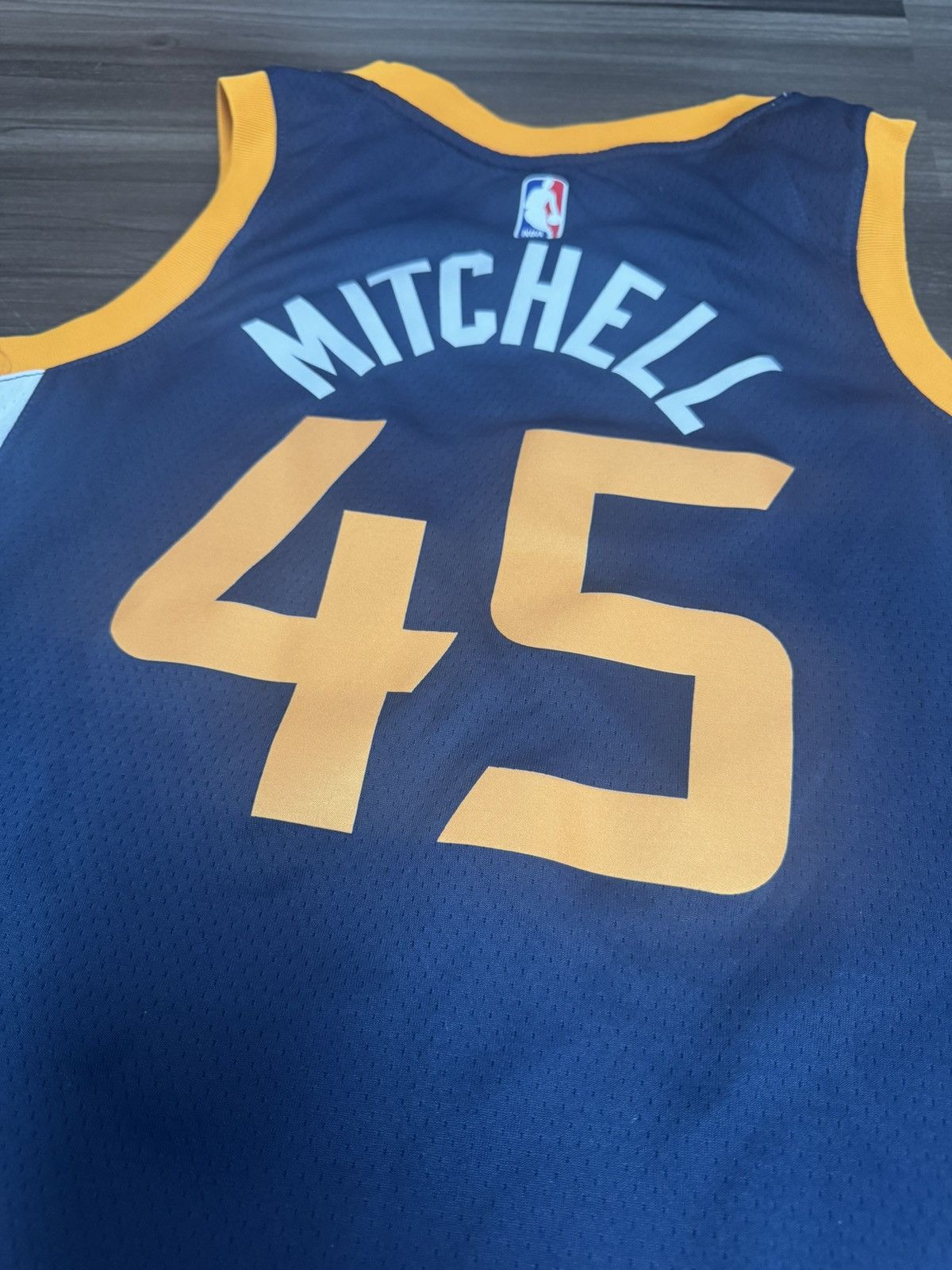 Nike Utah Jazz Donovan Mitchell #45 Dri-Fit Swingman Jersey 40 Size US S / EU 44-46 / 1 - 9 Thumbnail