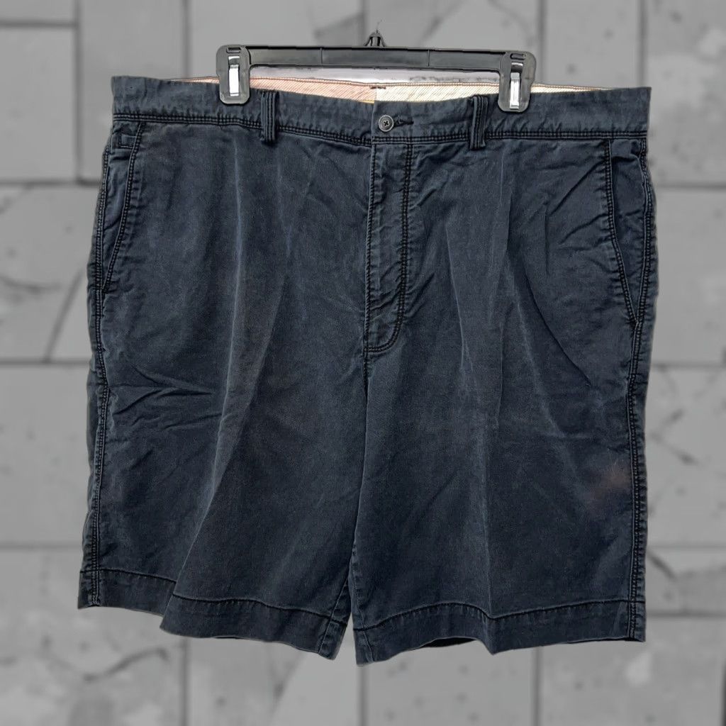 Tommy Bahama VINTAGE Tommy Bahama Blue Shorts Mens Size 40 Size US 40 / EU 56 - 1 Thumbnail