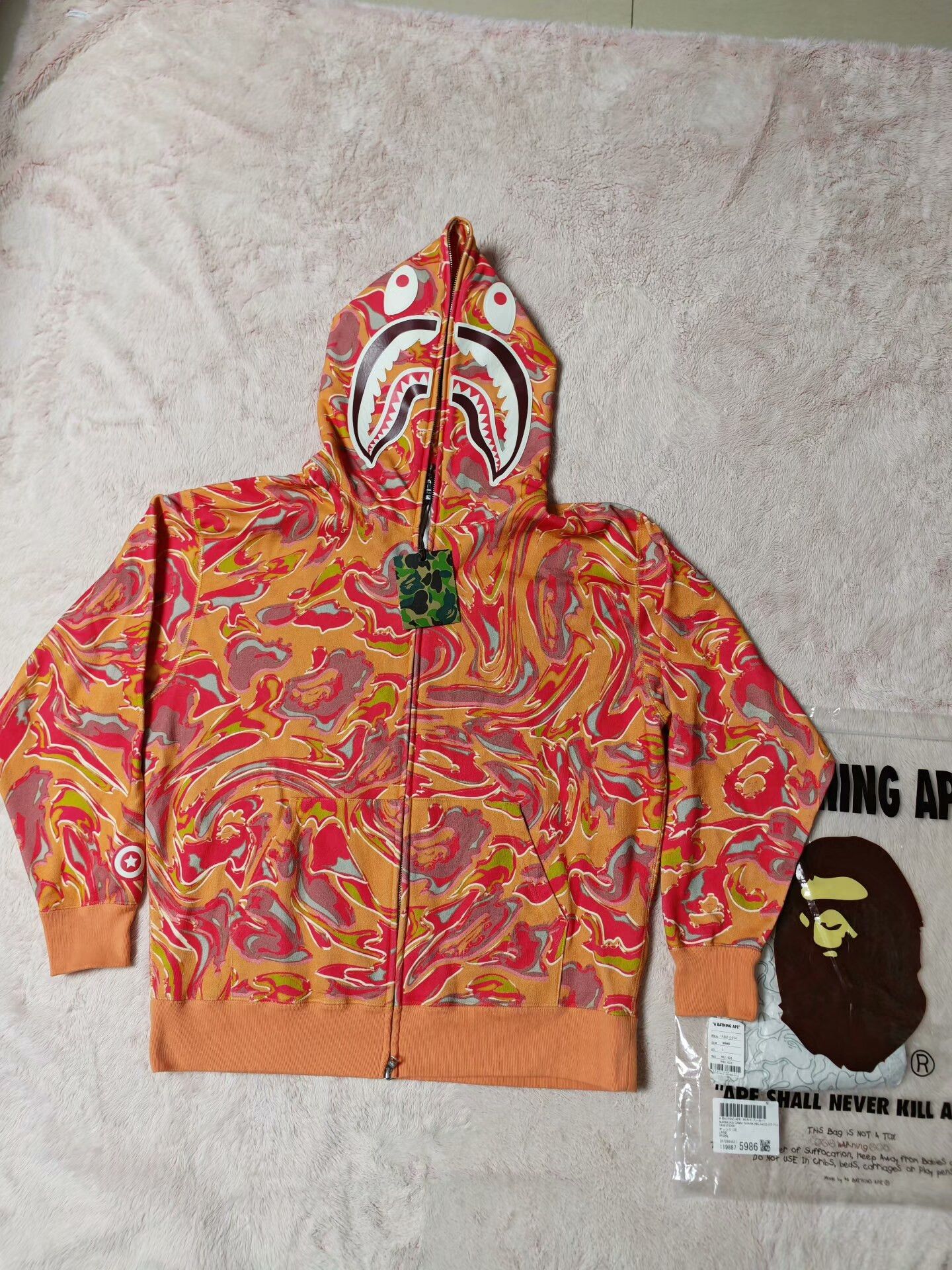 Bape Bape Hoodie L Men Size US L / EU 52-54 / 3 - 1 Thumbnail
