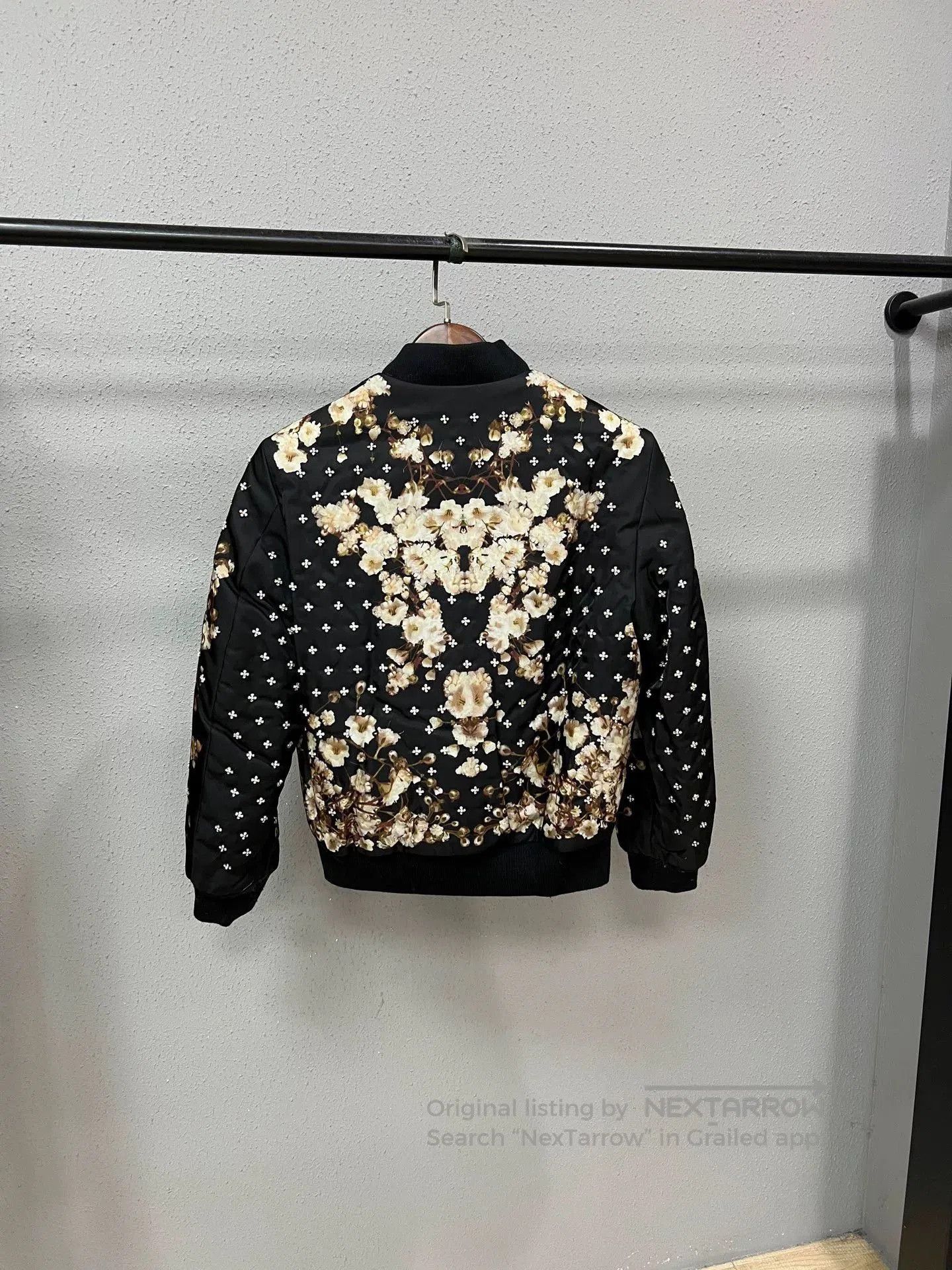 Givenchy Givenchy Crystal Embellished Baseball Jacket. Size XXS / US 00 / IT 34 - 2 Thumbnail