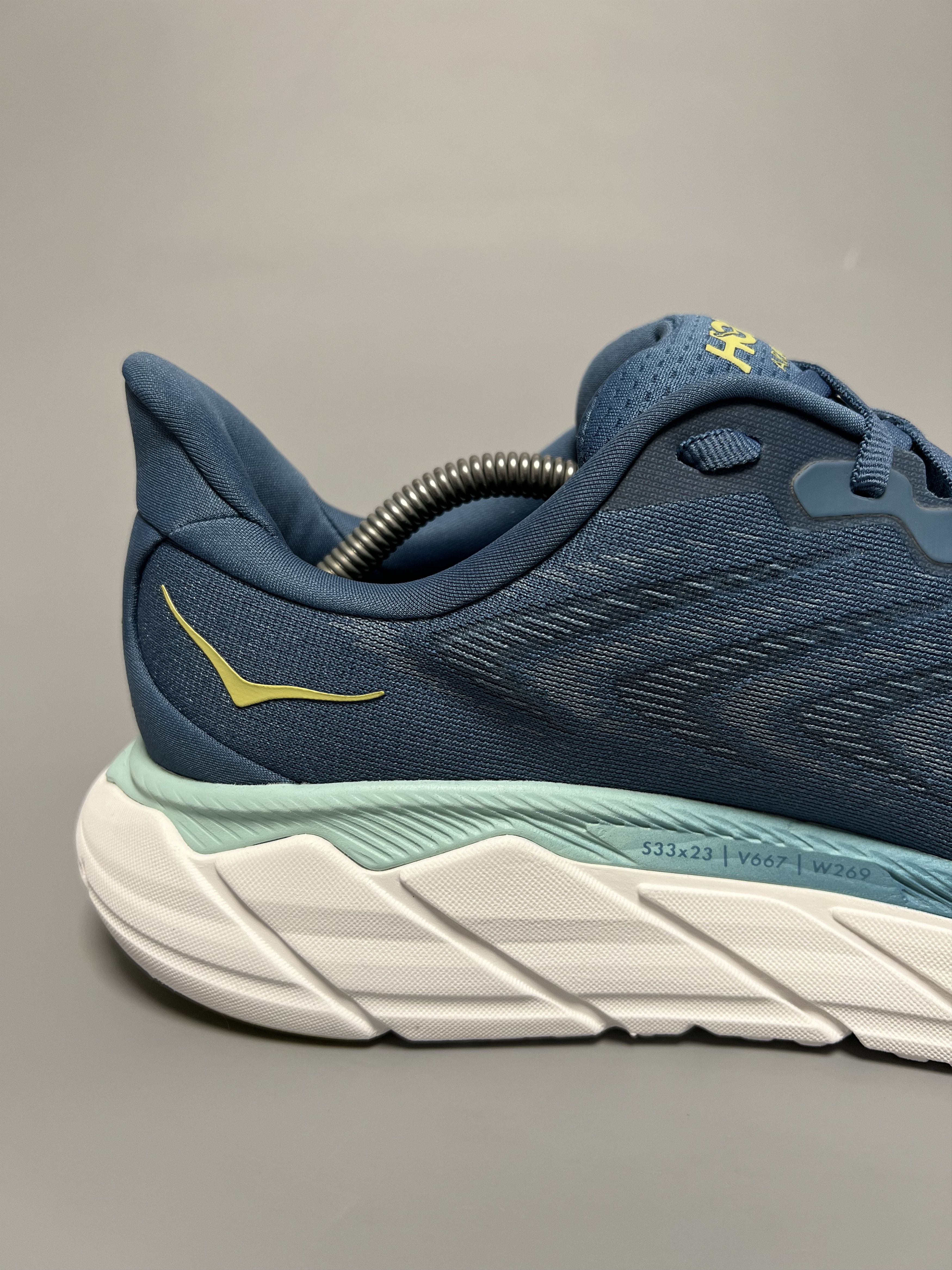 Hoka 9D Hoka One One Arahi 6 Running Shoes Walking Gym Size US 9 / EU 42 - 6 Thumbnail