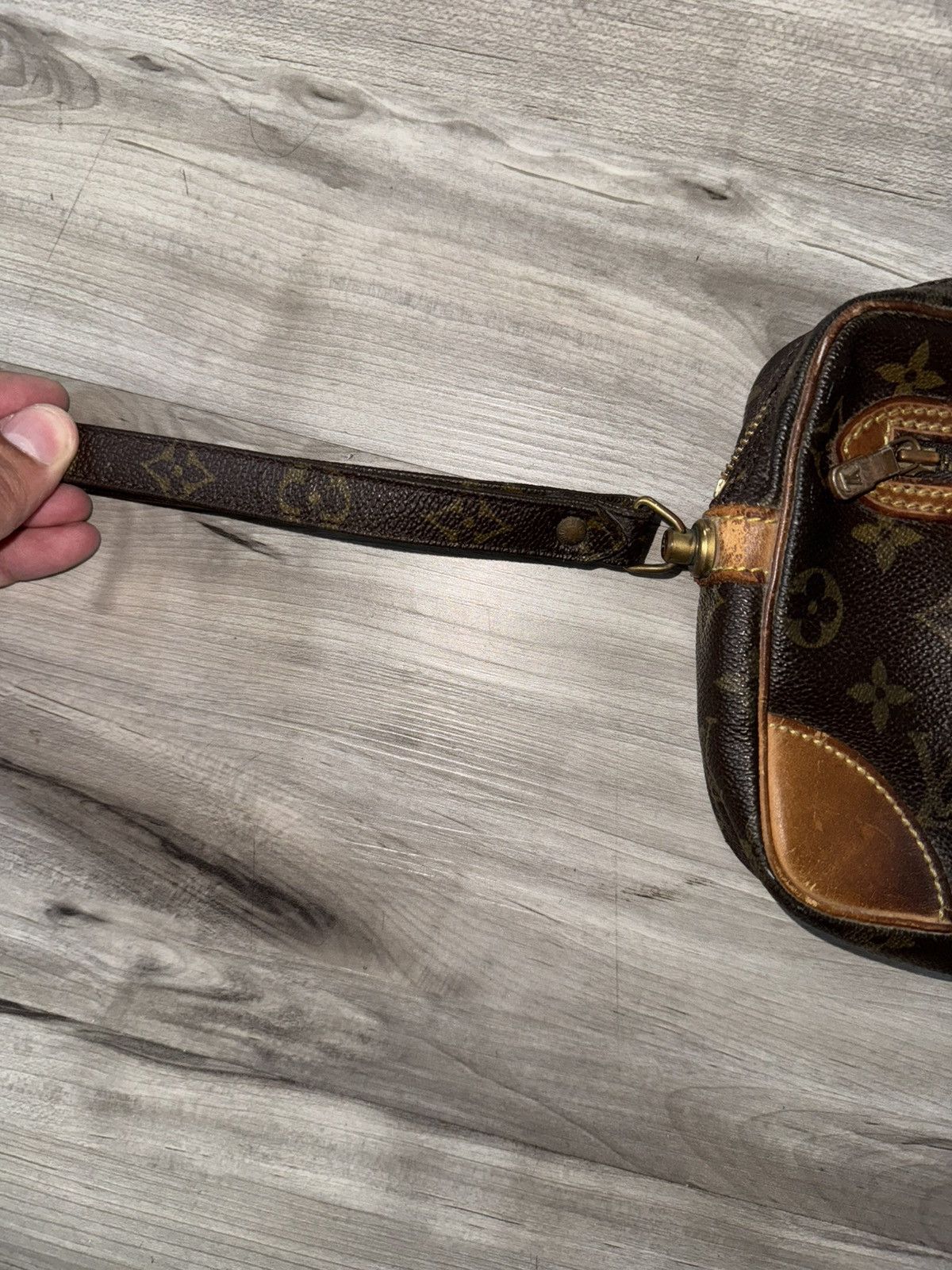 Louis Vuitton Vintage Louis Vuitton Monogram Wristlet Size ONE SIZE - 5 Thumbnail