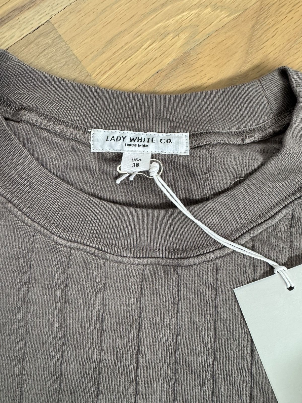 Lady White Co. BNWT Lady White Co Dusty Grey Relaxed Sweater Size US M / EU 48-50 / 2 - 2 Thumbnail